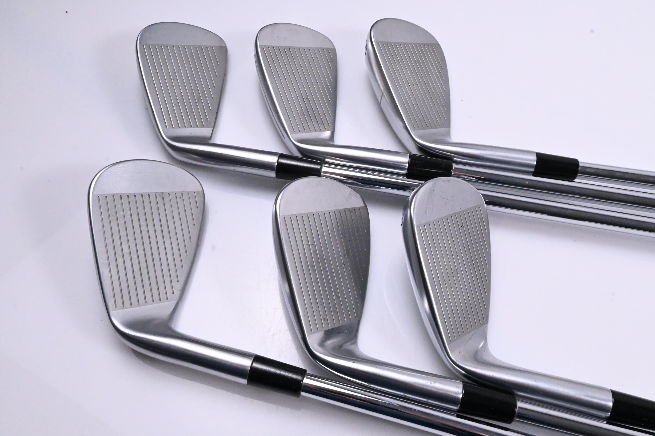 Taylormade P790 2025 Irons / 6-PW+GW / Regular Flex NS Pro Modus3 Tour 105