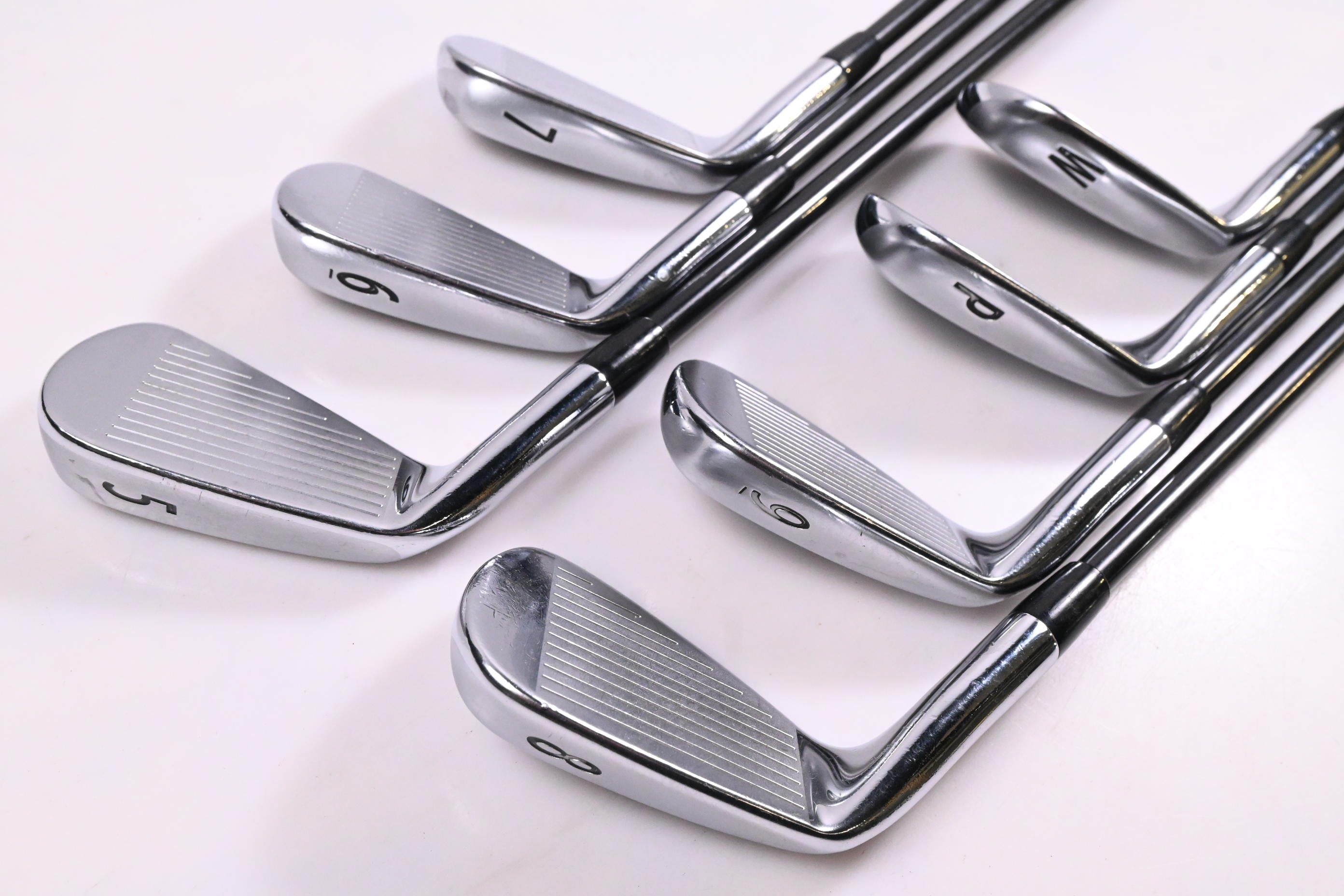 Titleist 712 AP2 Irons / 5-PW+GW / Regular Flex Tour AD 65 Shafts