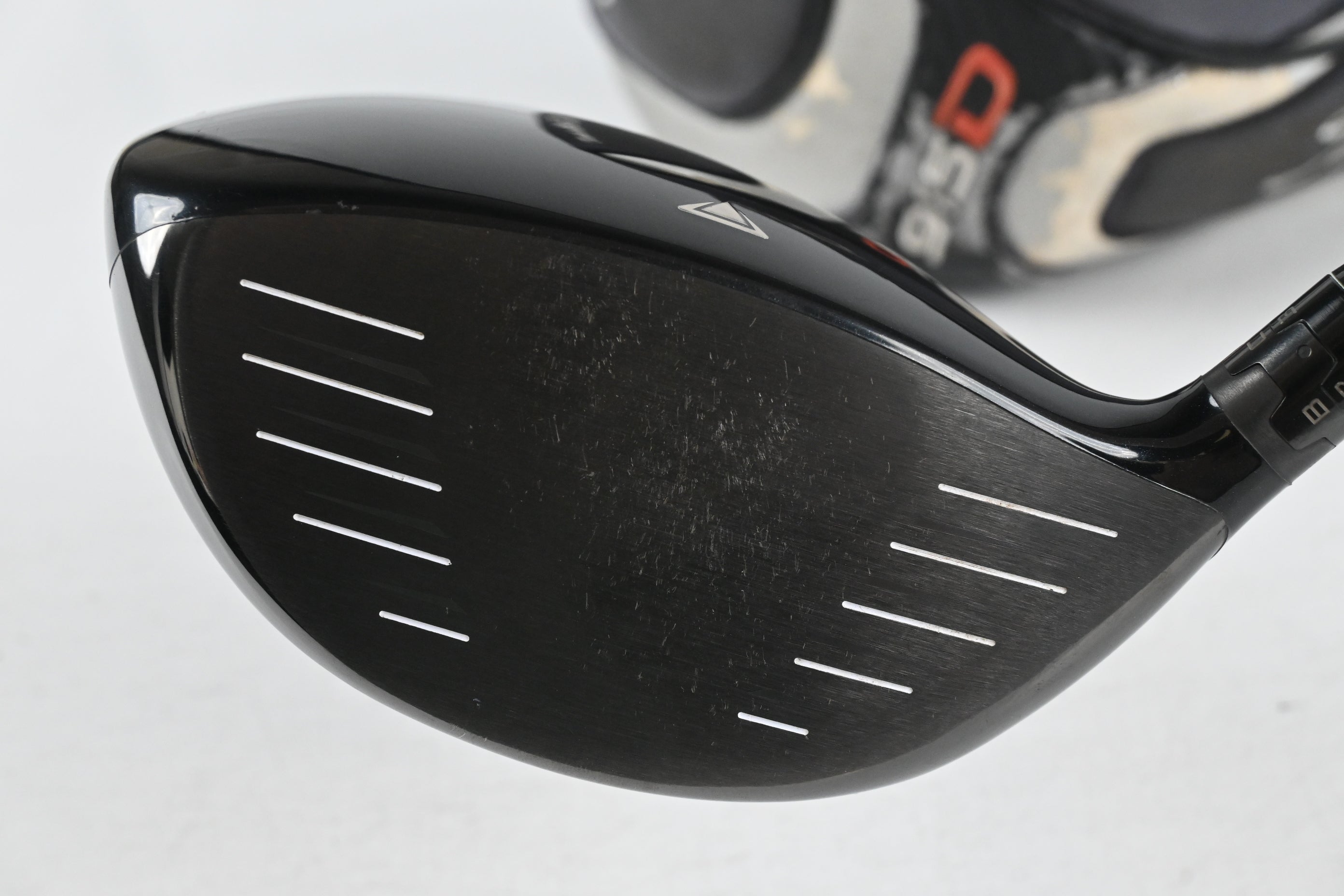 Titleist 915 D2 Driver / 9.5 Degree / Stiff Flex Aldila Rogue 110 MSI 70 Shaft