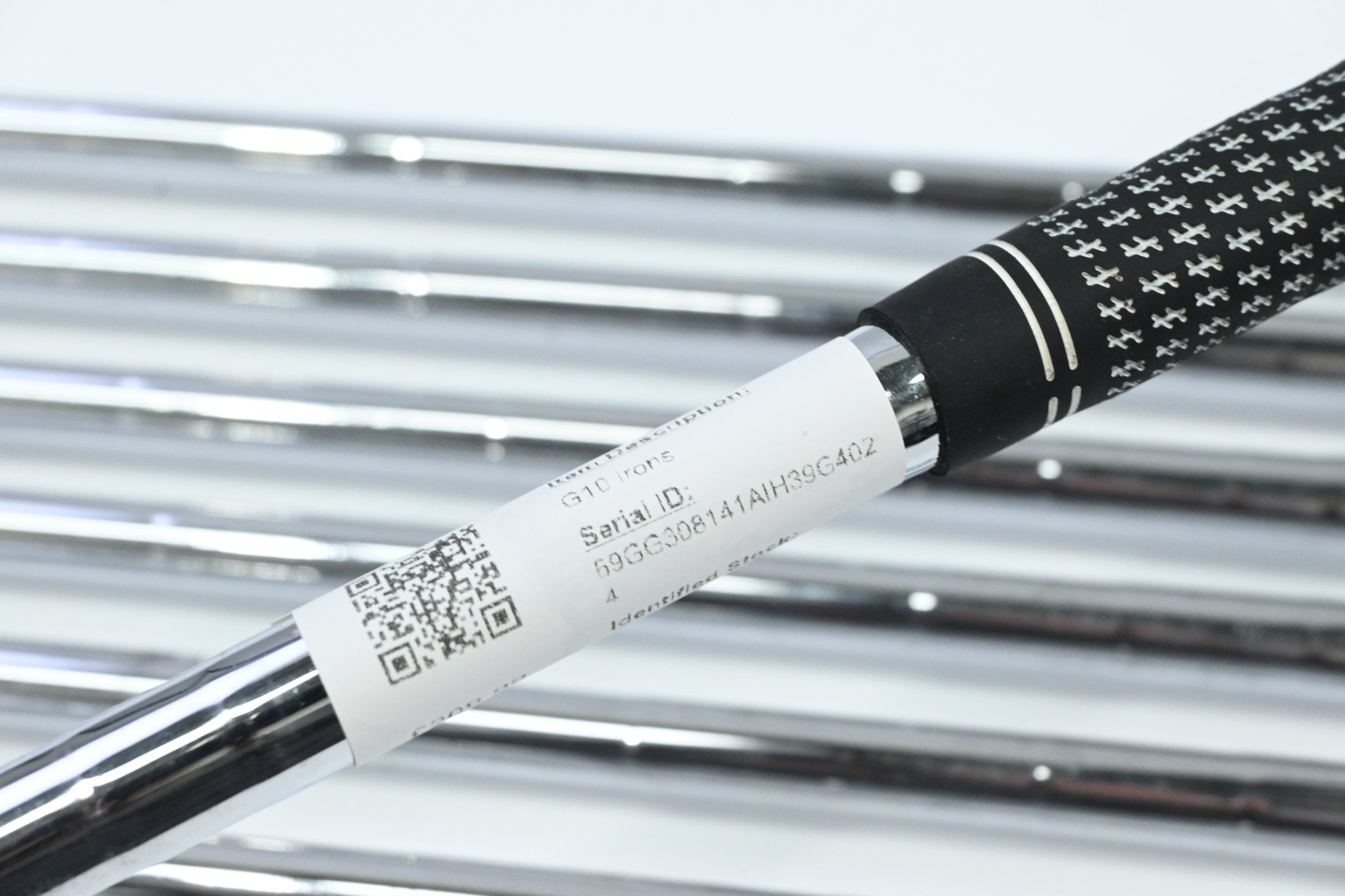 Ping G10 Irons / 5-PW+SW / Black Dot / Regular Flex Ping AWT Shafts