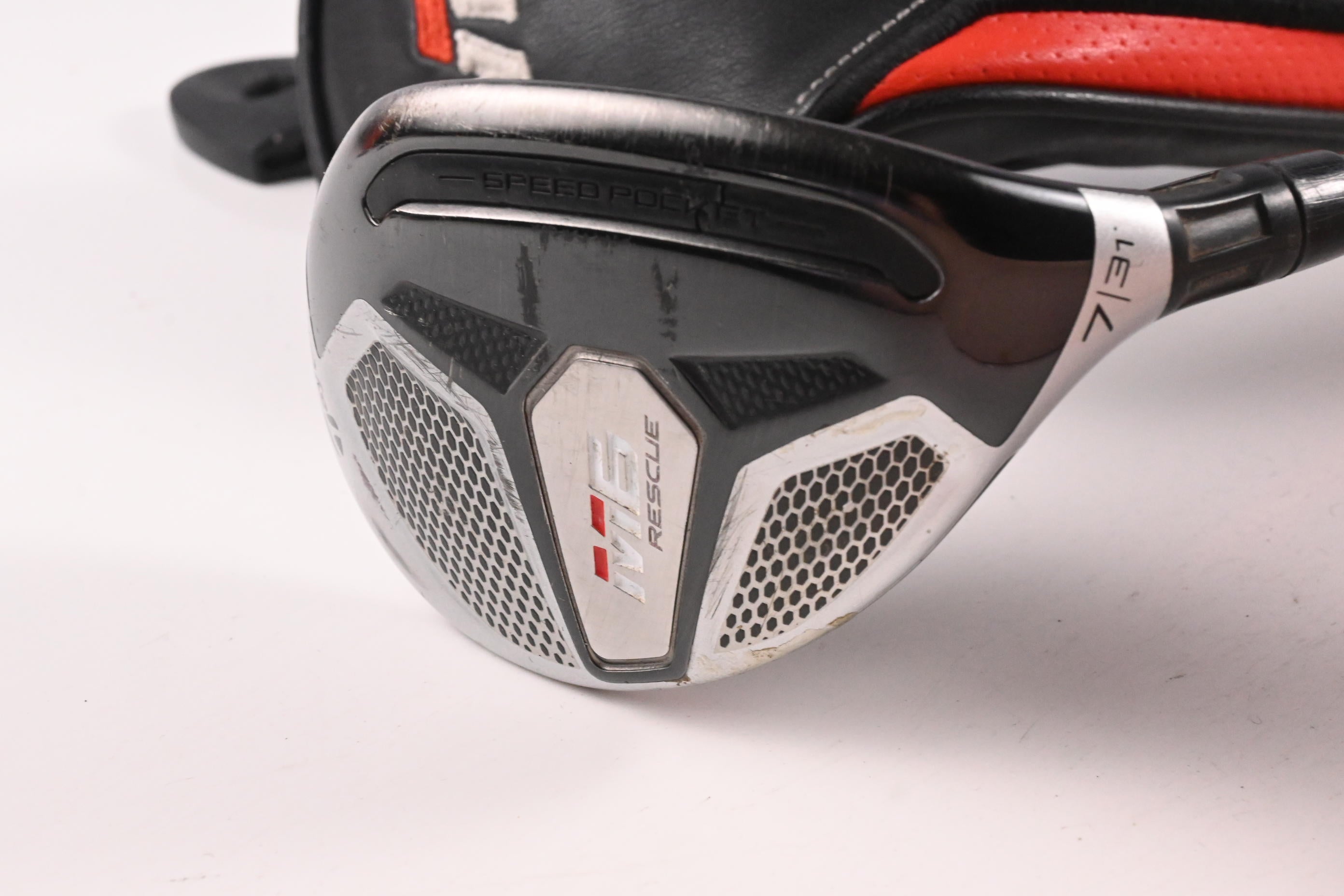 Taylormade M6 #7 Hybrid / 31 Degree / Stiff Flex Fujikura Atmos Orange 7 Shaft