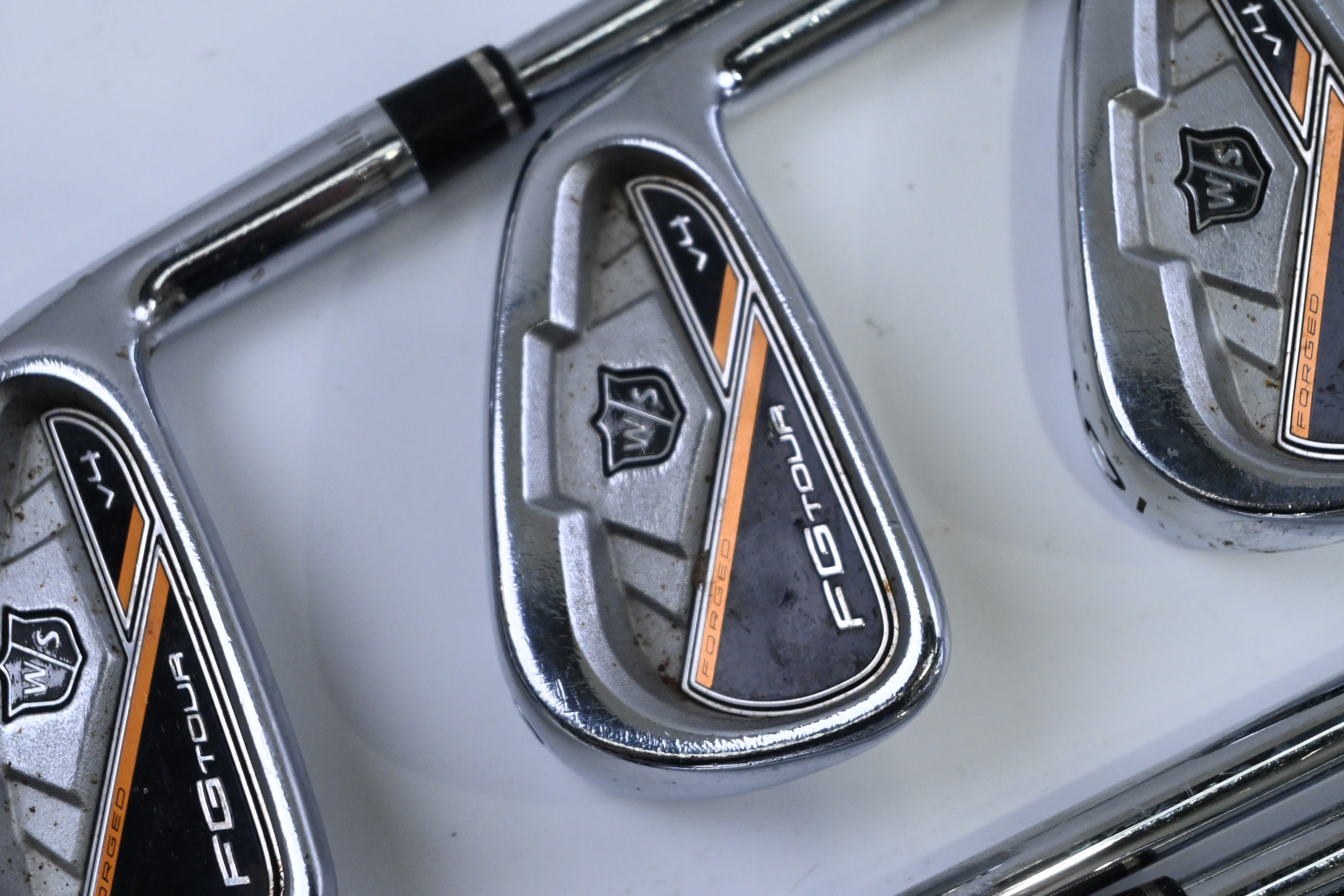 Wilson FG Tour V4 Irons / 4-PW / Stiff Flex Project X Rifle Precision 6.0