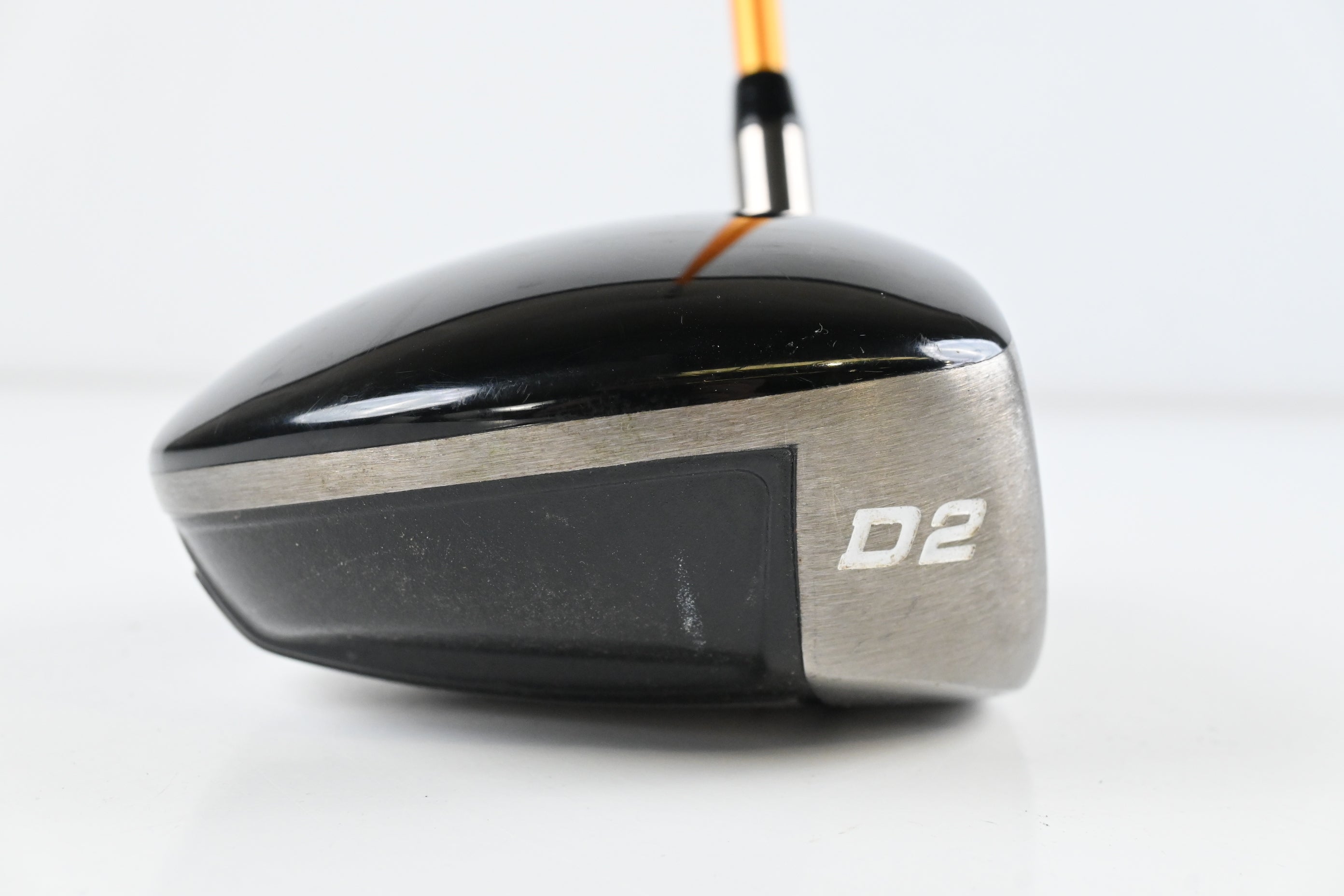 Titleist 907 D2 Driver / 9.5 Degree / Stiff Flex UST Proforce V2 76 Shafts