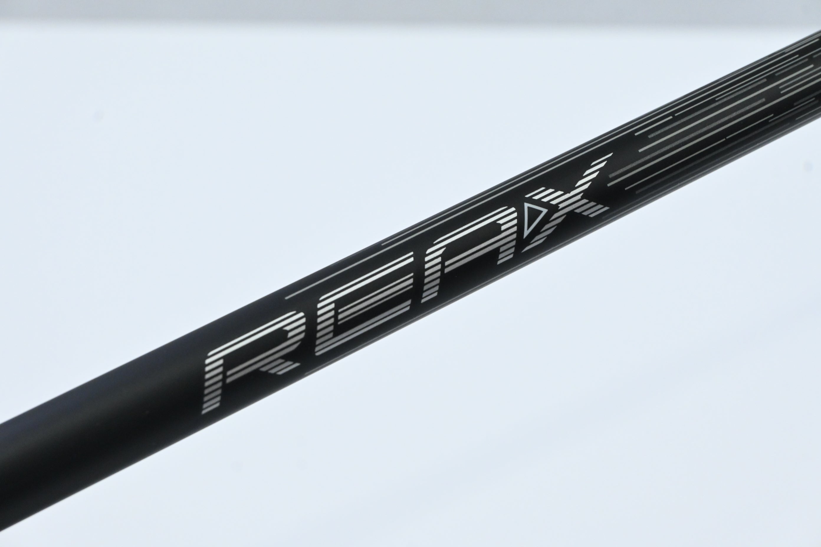 Taylormade REAX White 60 Driver Shaft / Regular Flex / Taylormade 2nd Gen