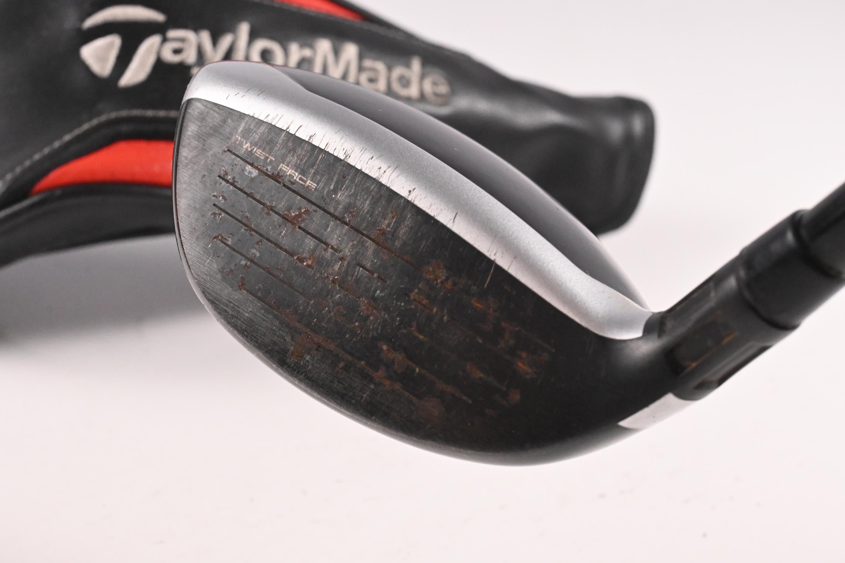 Taylormade M6 #7 Hybrid / 31 Degree / Stiff Flex Fujikura Atmos Orange 7 Shaft