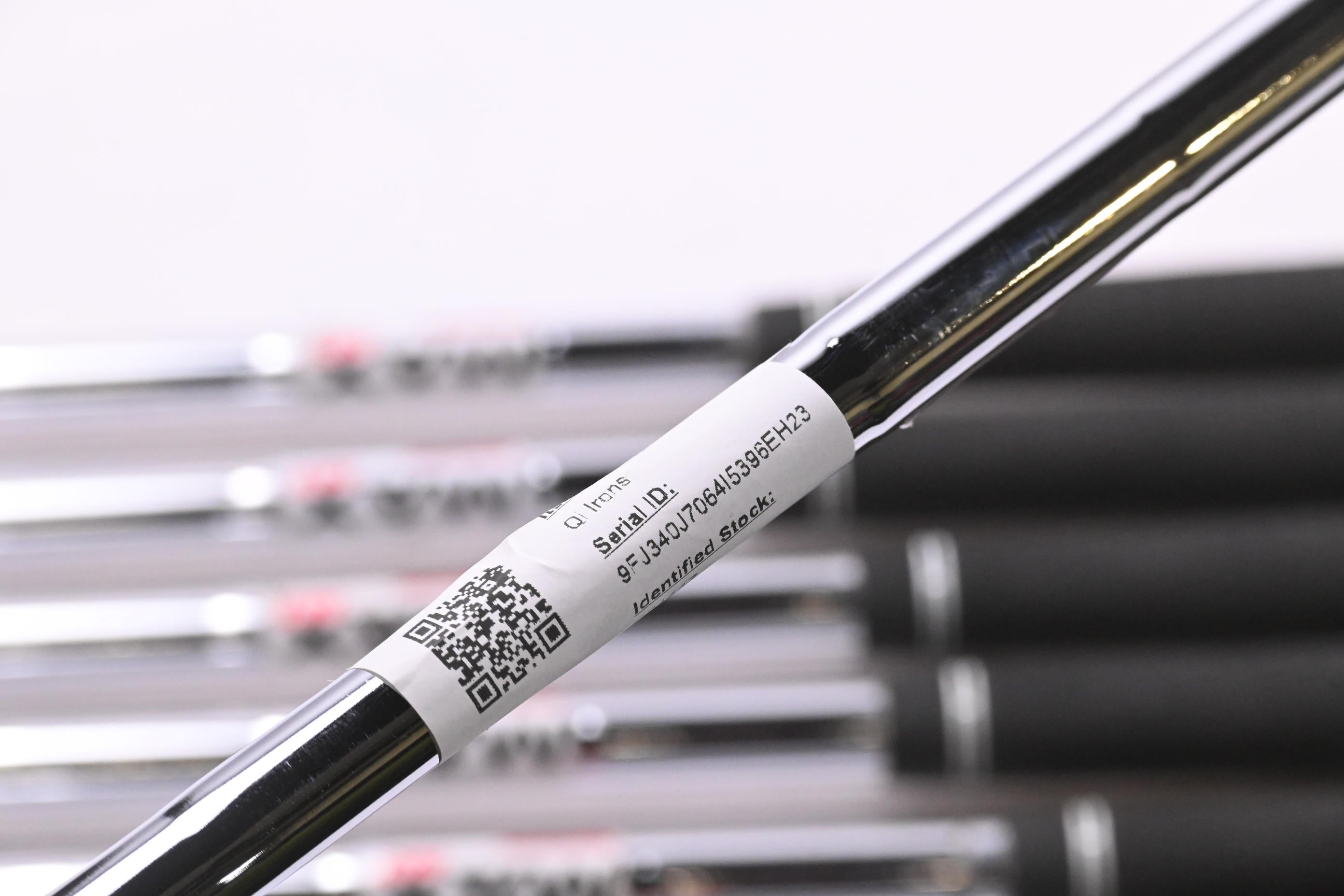 Taylormade Qi Irons / 5-PW+GW+SW / Regular Flex KBS MAX MT 85 Shafts