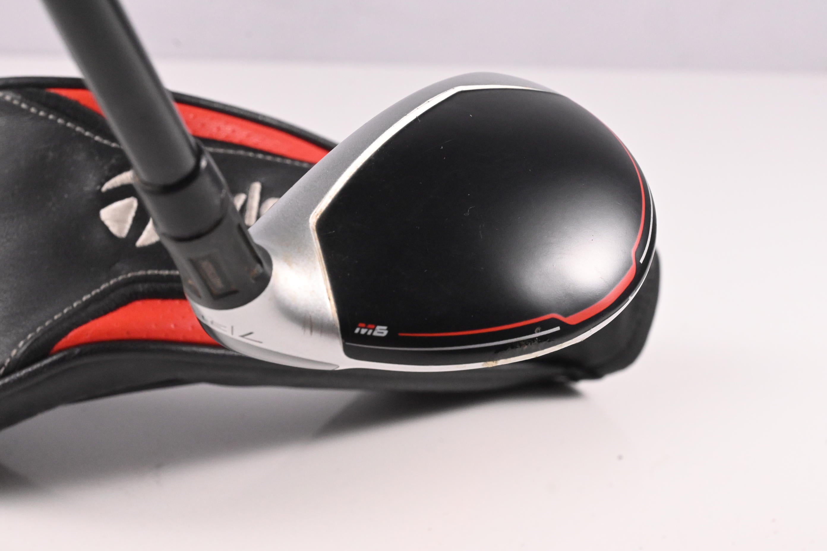Taylormade M6 #7 Hybrid / 31 Degree / Stiff Flex Fujikura Atmos Orange 7 Shaft