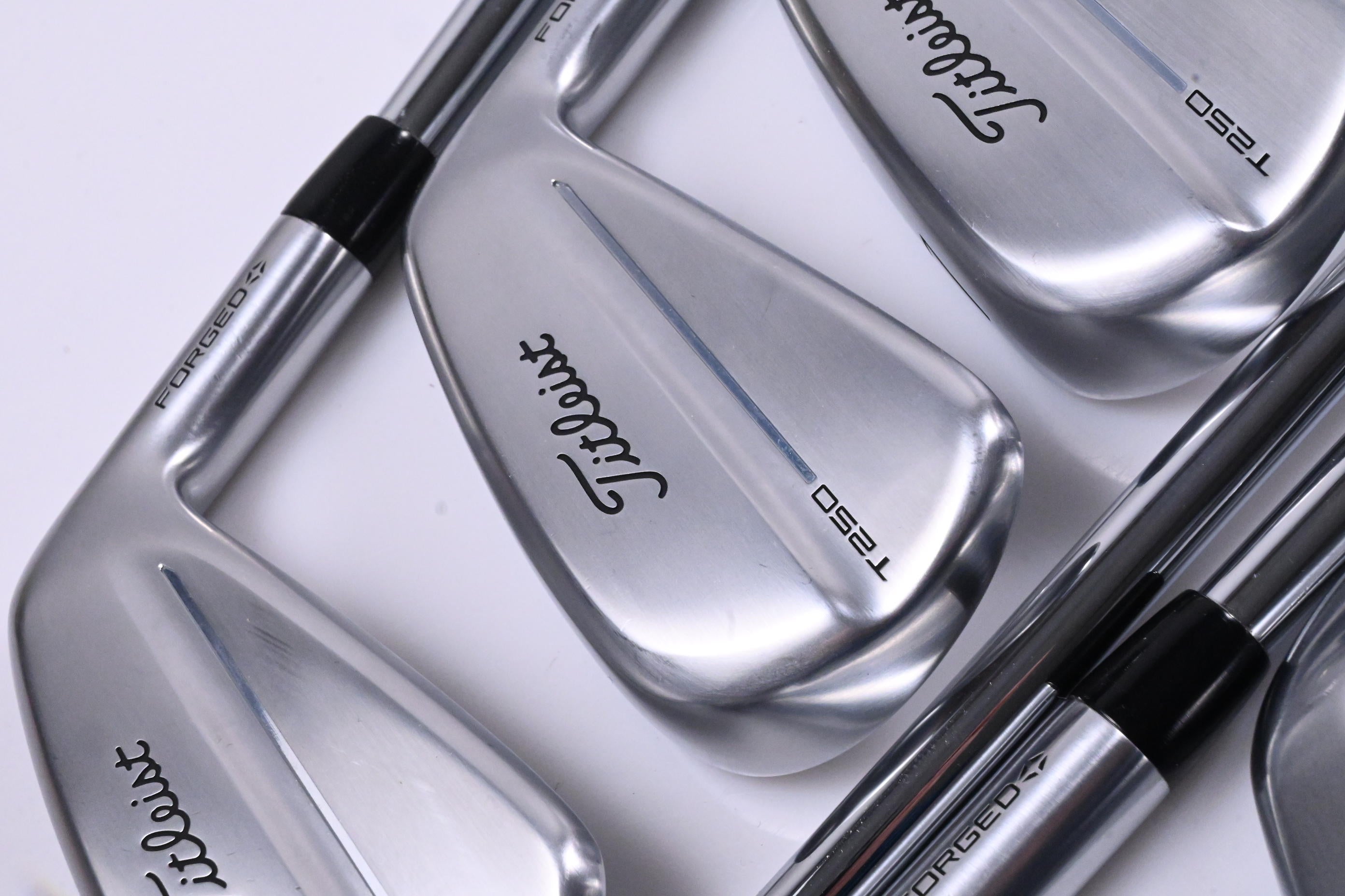 Titleist T250 2025 Irons / 5-PW+GW / Regular Flex NS Pro Modus3 Tour 105 Shafts
