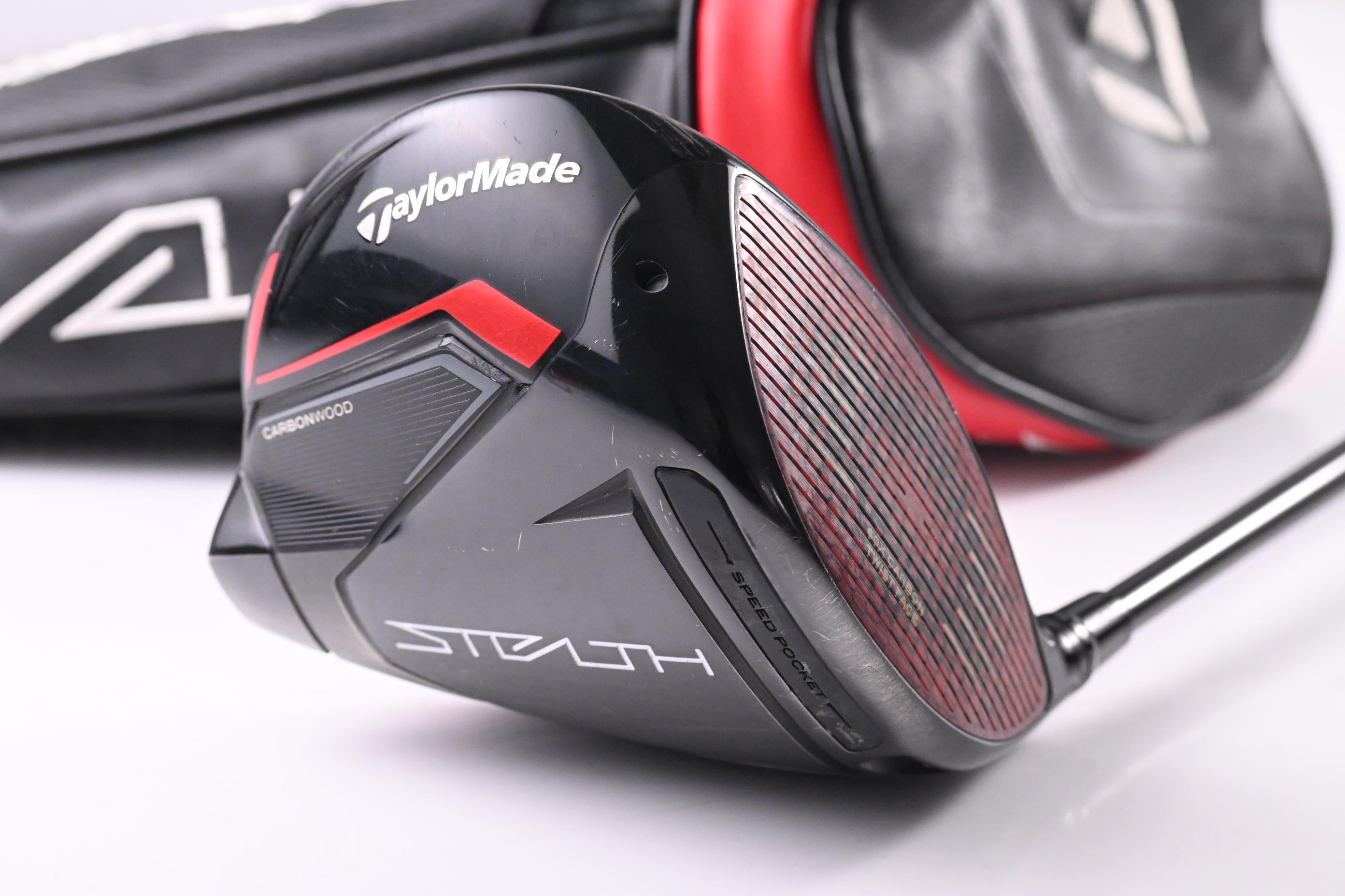 Taylormade Stealth Driver / 9 Degree / Regular Flex HZRDUS Smoke RDX Red 60 Shaft