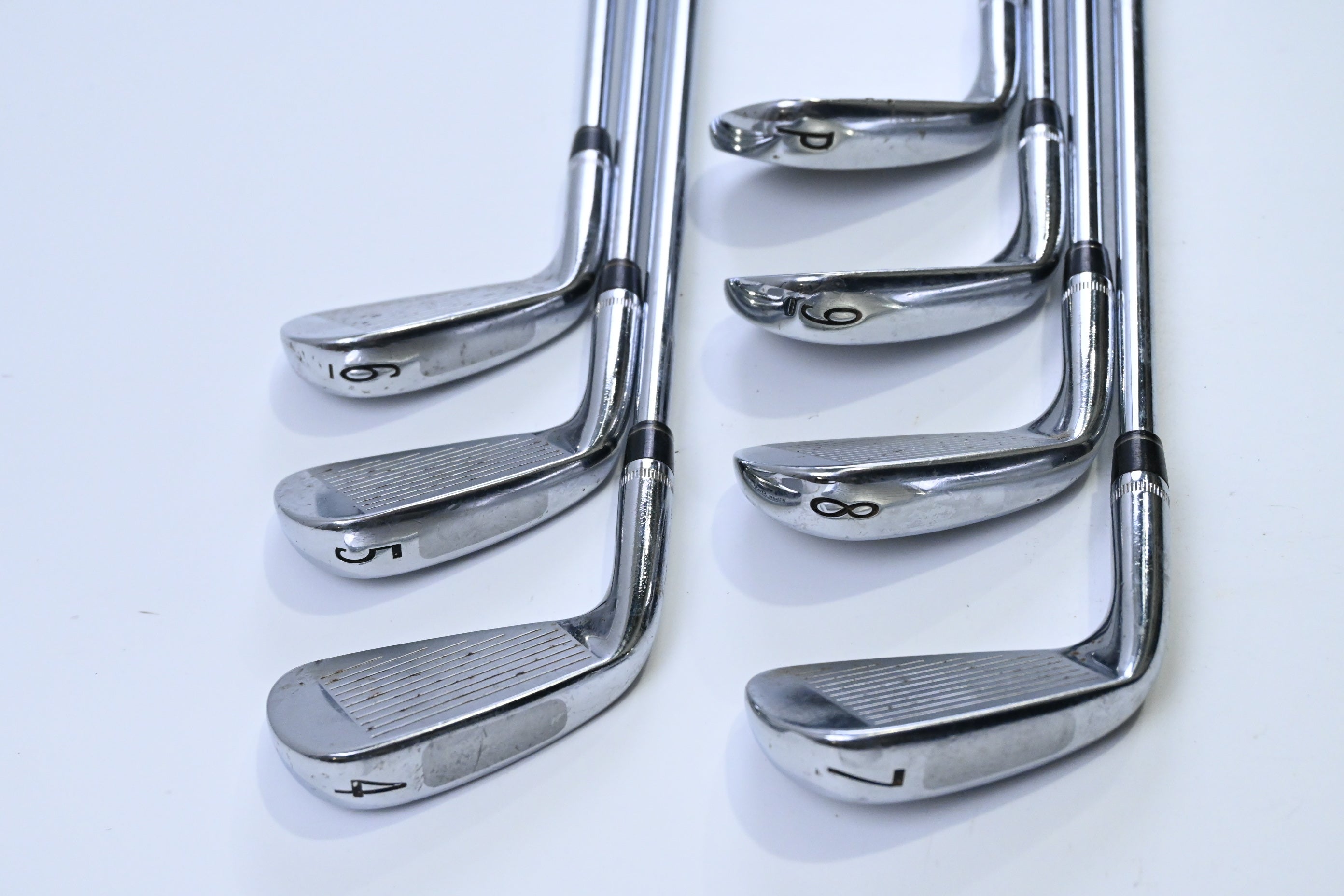 Wilson FG Tour V4 Irons / 4-PW / Stiff Flex Project X Rifle Precision 6.0