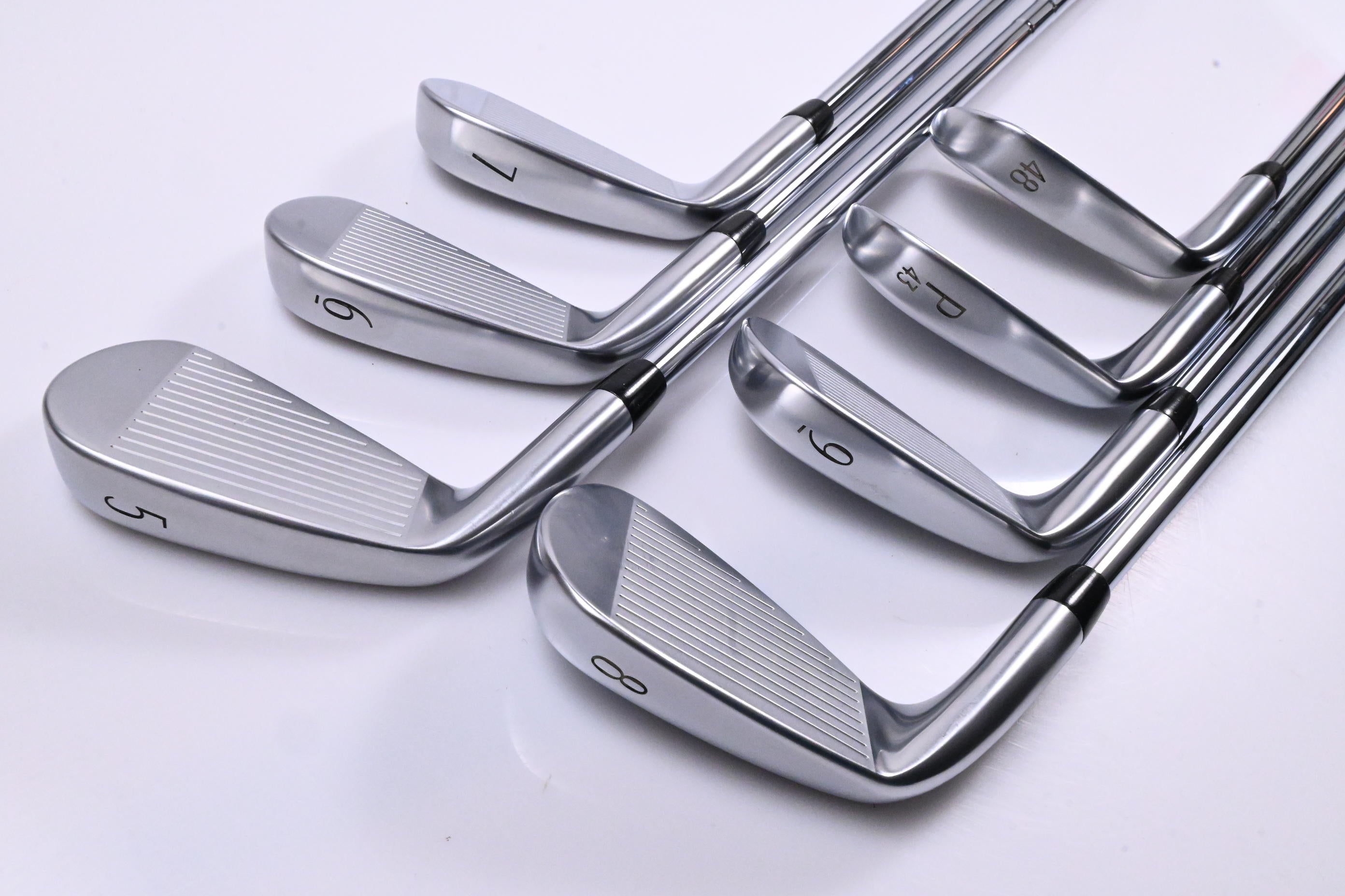Titleist T250 2025 Irons / 5-PW+GW / Regular Flex NS Pro Modus3 Tour 105 Shafts