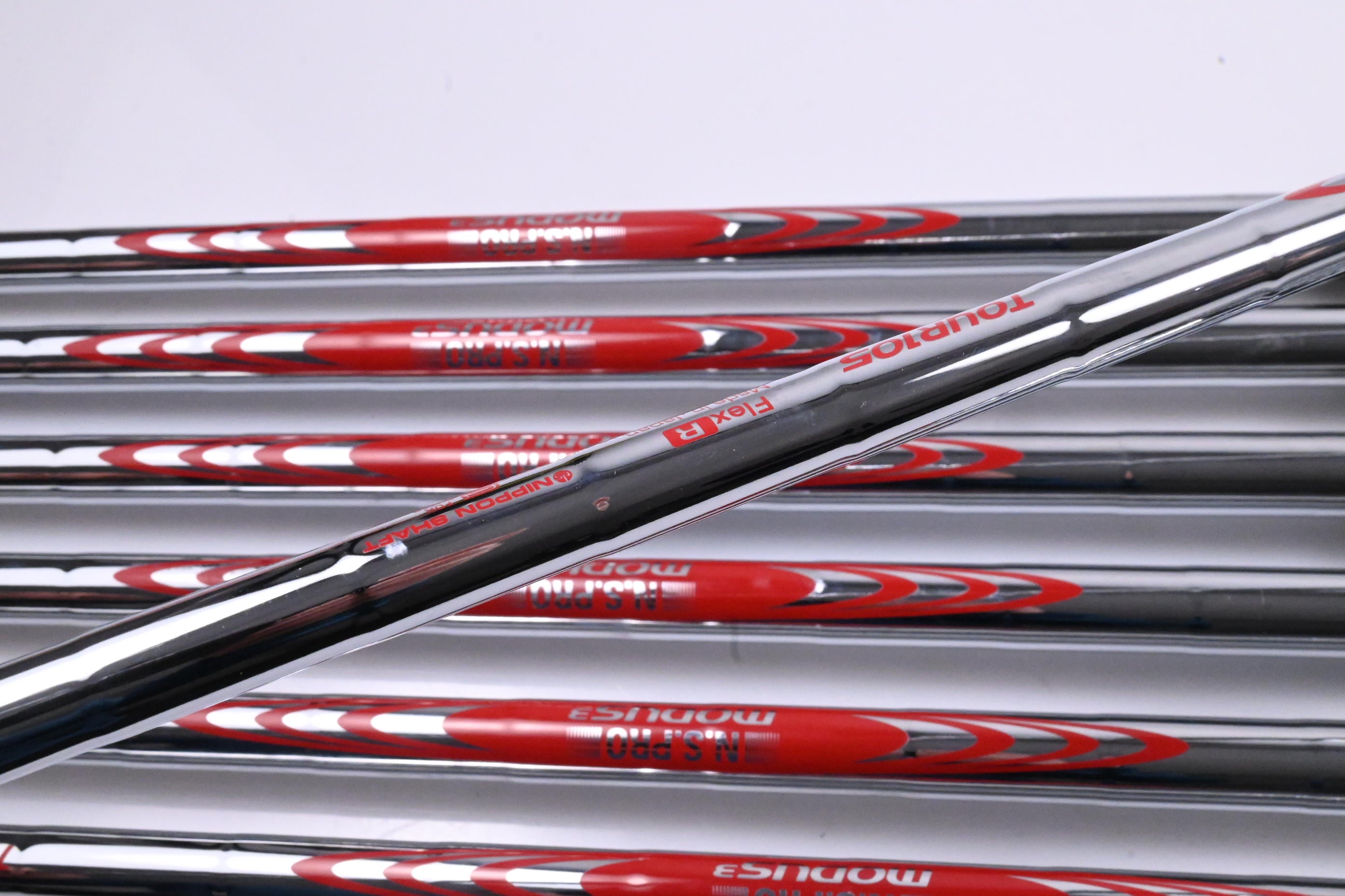 Titleist T250 2025 Irons / 5-PW+GW / Regular Flex NS Pro Modus3 Tour 105 Shafts