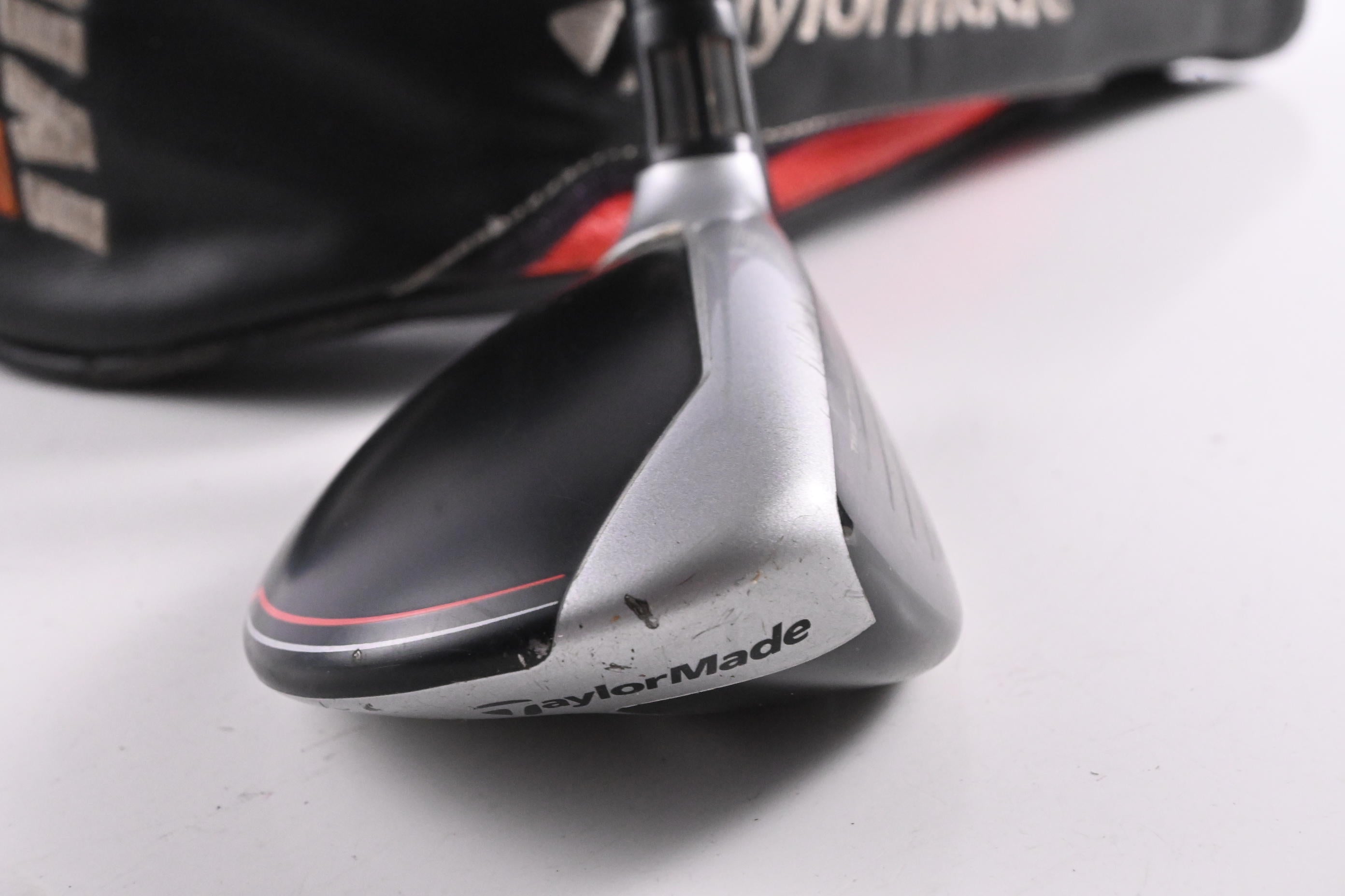 Taylormade M6 #4 Hybrid / 22 Degree / Stiff Flex Fujikura Atmos Orange 7 Shaft