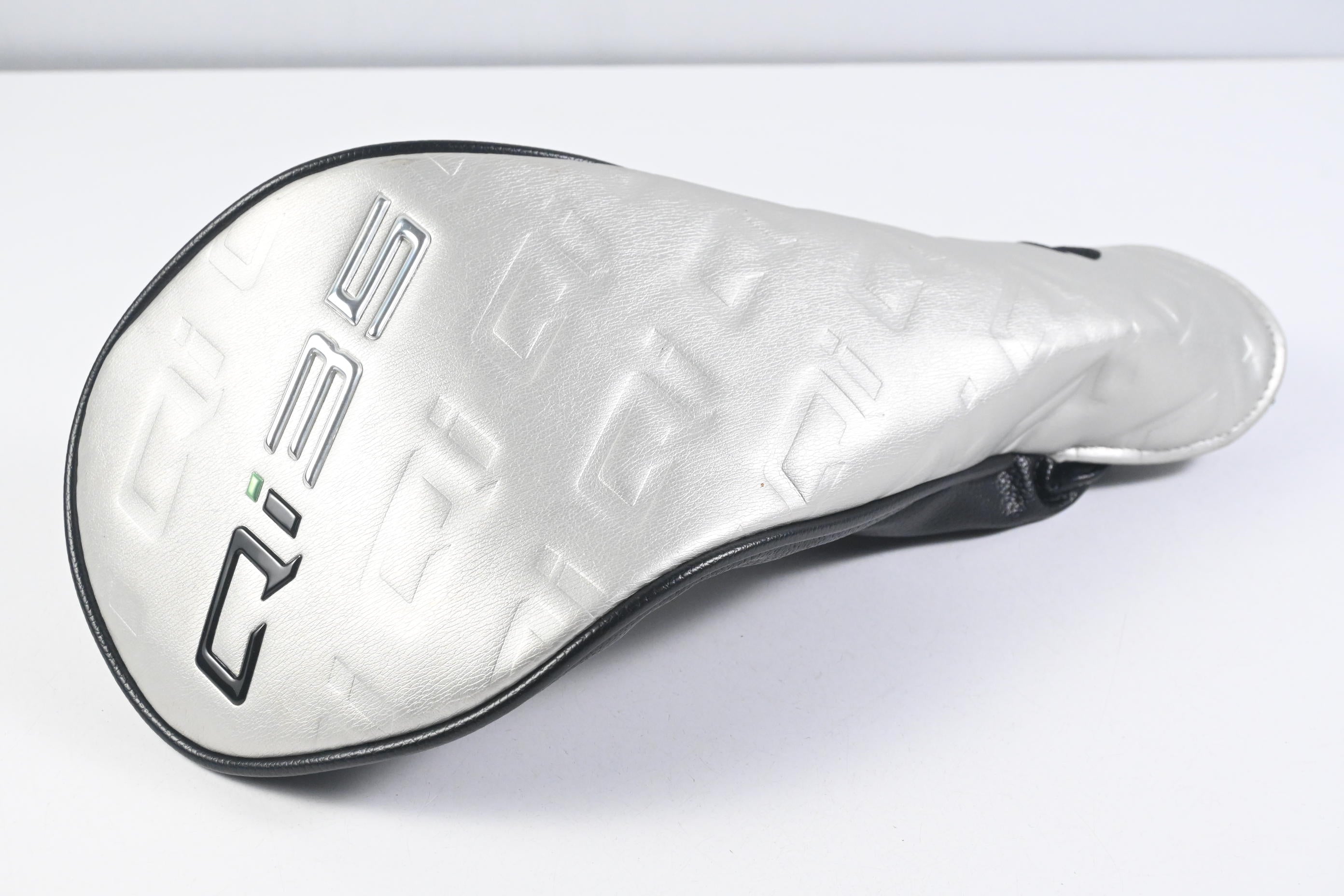 Taylormade Qi35 Max Driver / 12 Degree / Regular Flex Fujikura Air Speeder 50