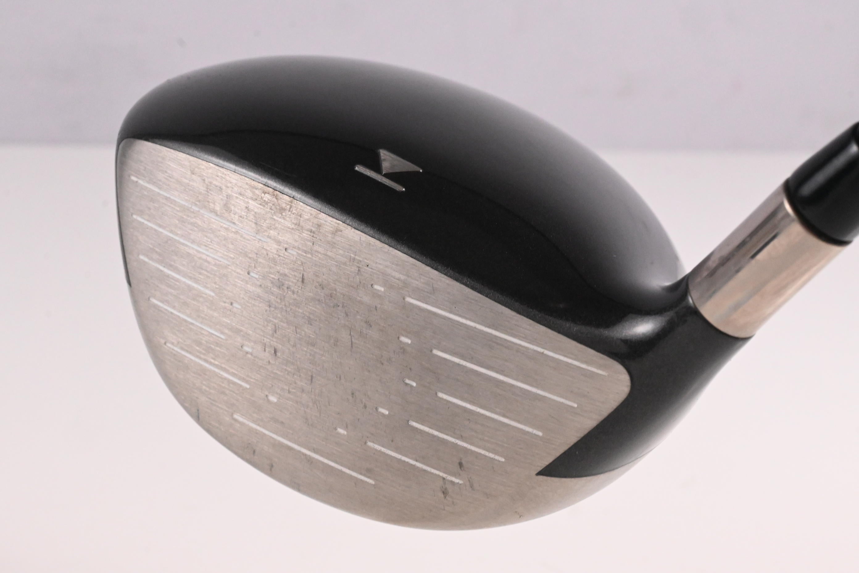 Titleist 905 R Driver / 9.5 Degree / Stiff Flex Graphite Design Tour AD YS-6