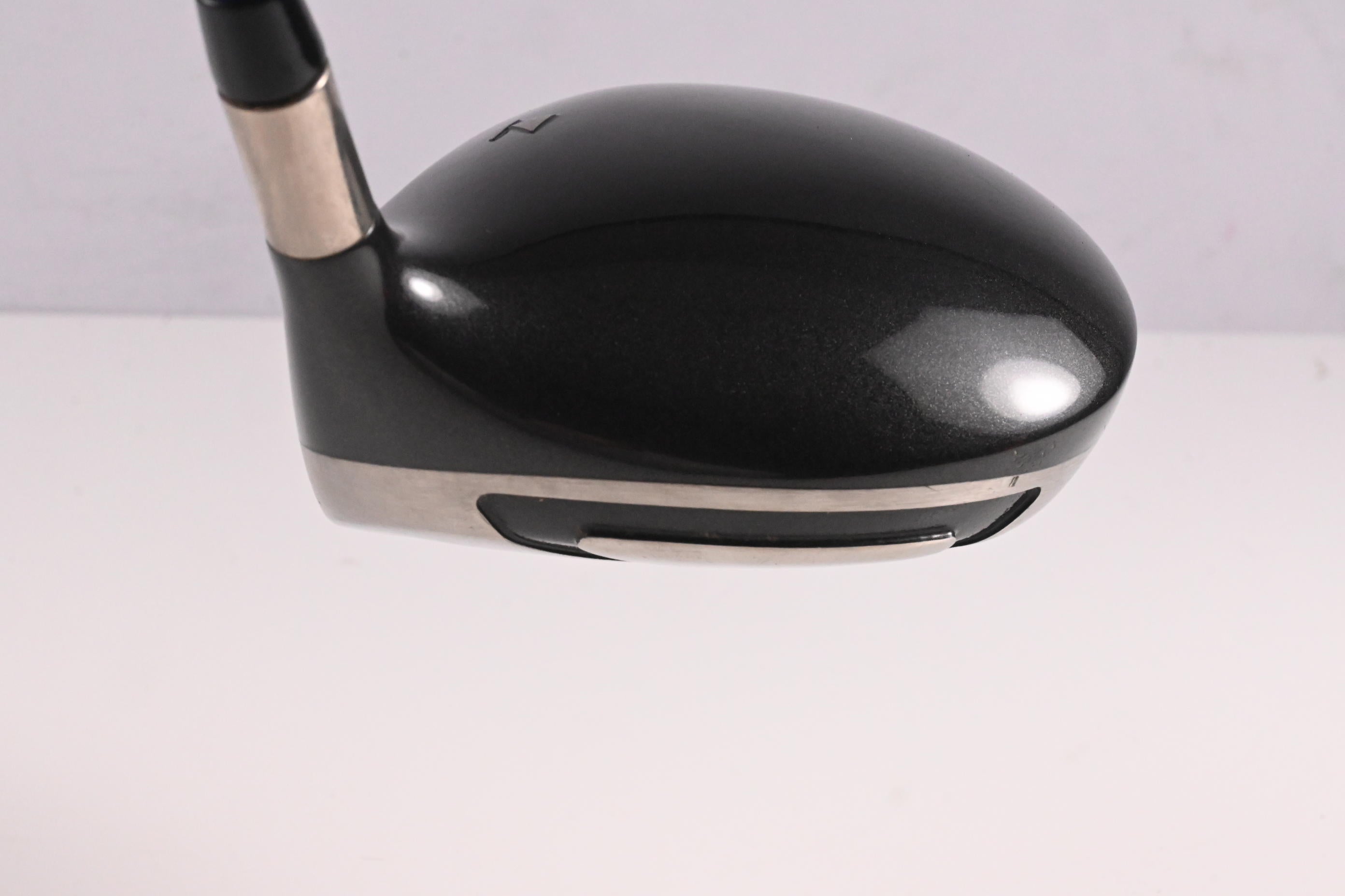 Titleist 905 R Driver / 9.5 Degree / Stiff Flex Graphite Design Tour AD YS-6