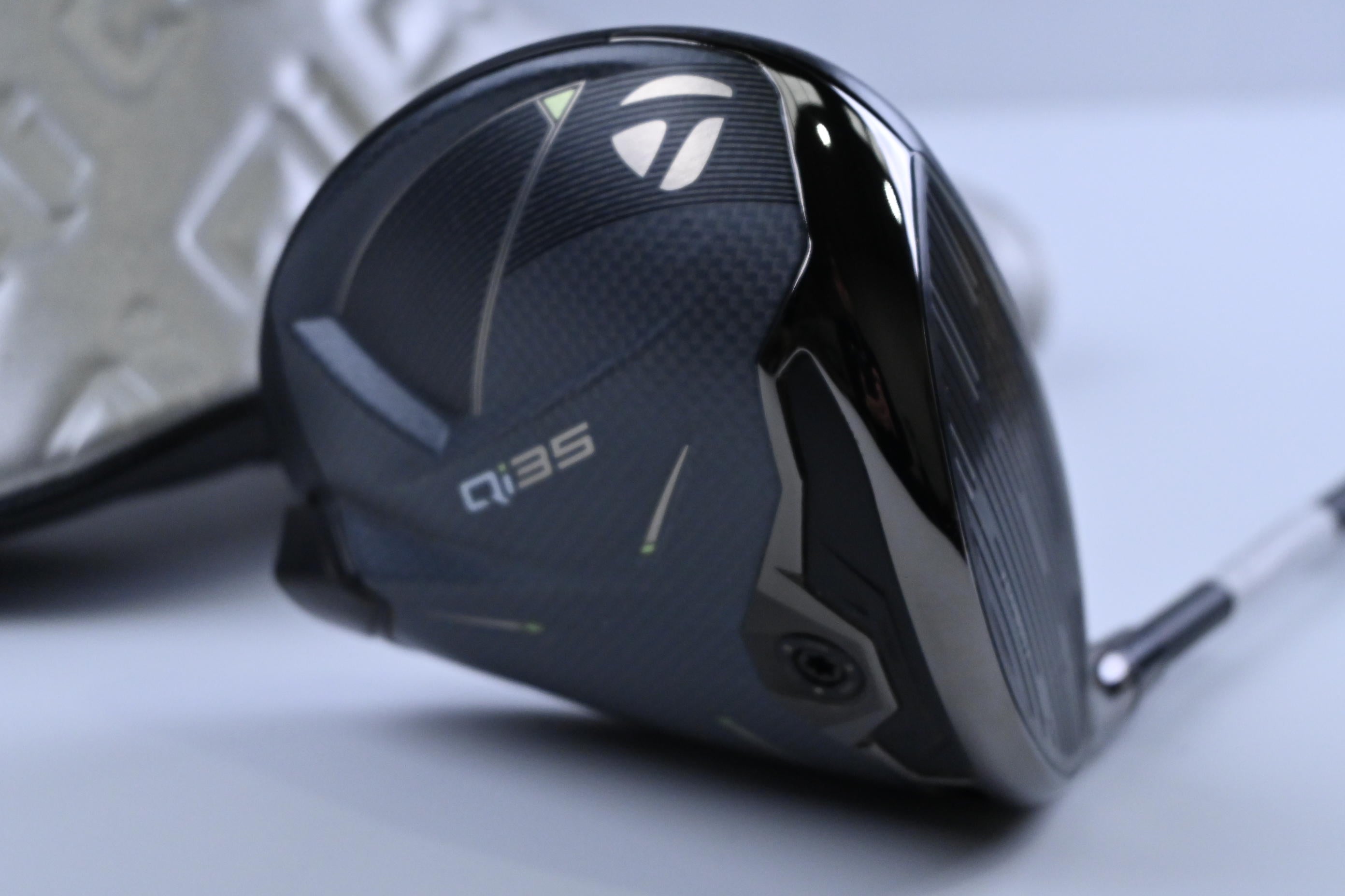 Taylormade Qi35 Driver / 12 Degree / Regular Flex Fujikura Ventus Blue 5 Shaft