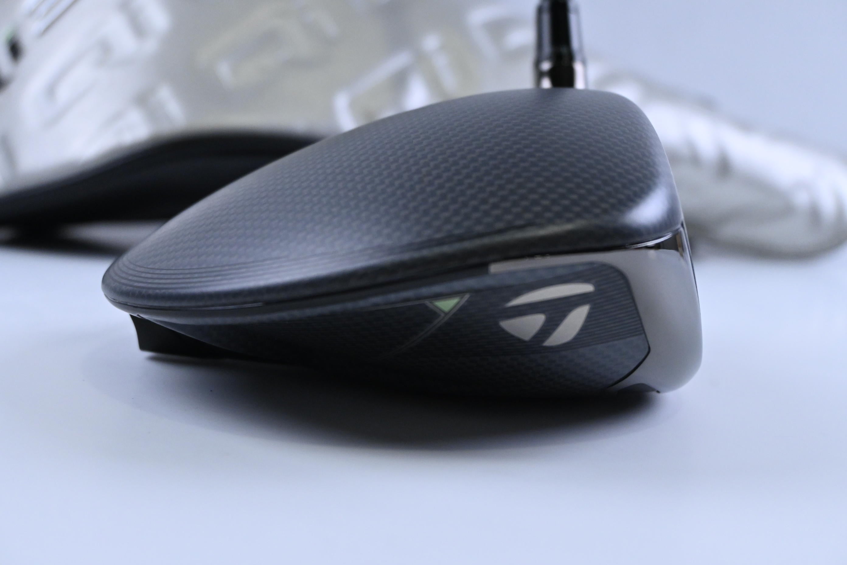 Taylormade Qi35 Driver / 12 Degree / Regular Flex Fujikura Ventus Blue 5 Shaft
