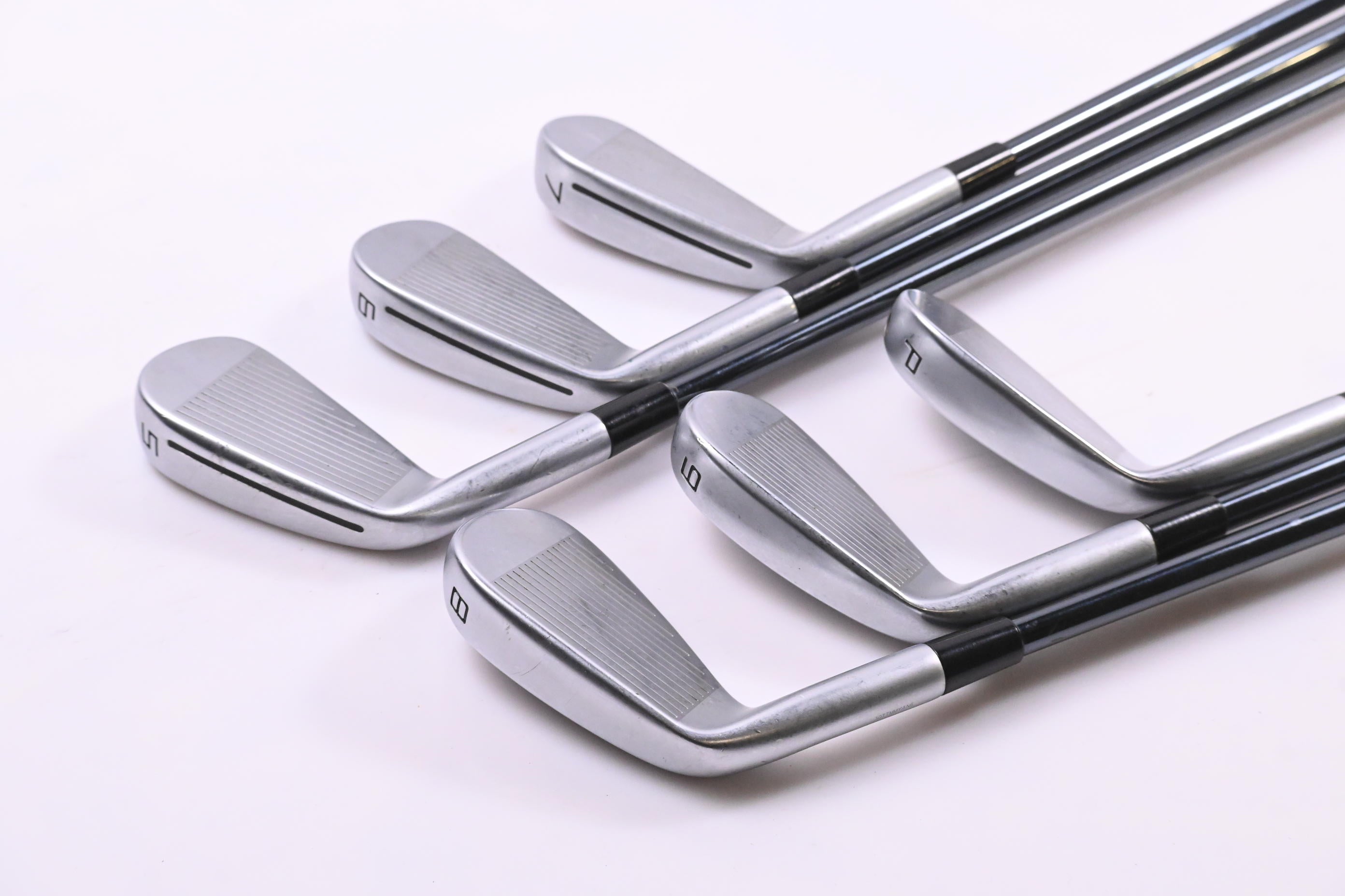 Taylormade P790 2023 Irons / 5-PW / Regular Flex UST Recoil Dart 65 Shafts