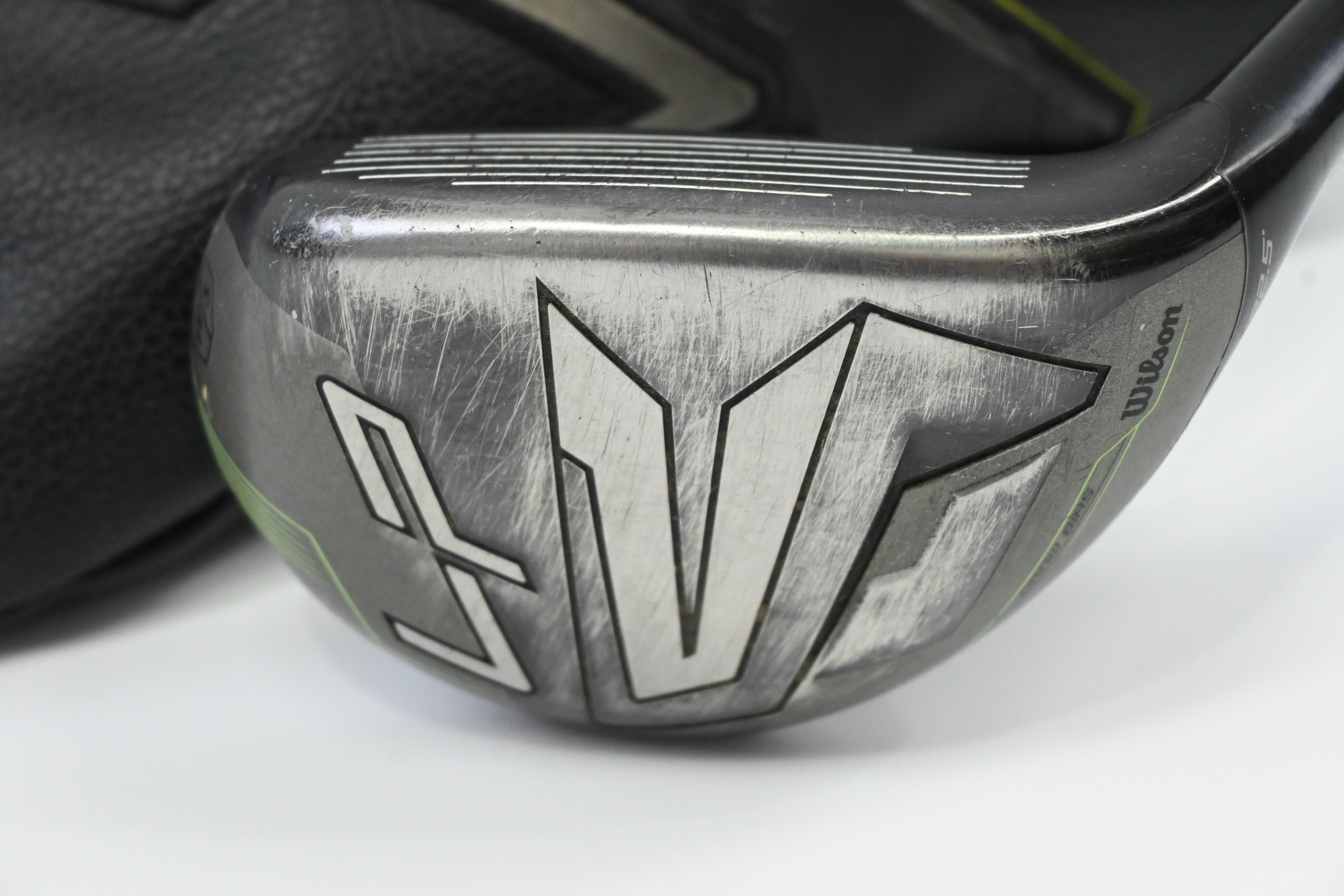 Wilson Launch Pad 2022 #4 Hybrid / 22.5 Degree / Regular Flex Evenflow 65