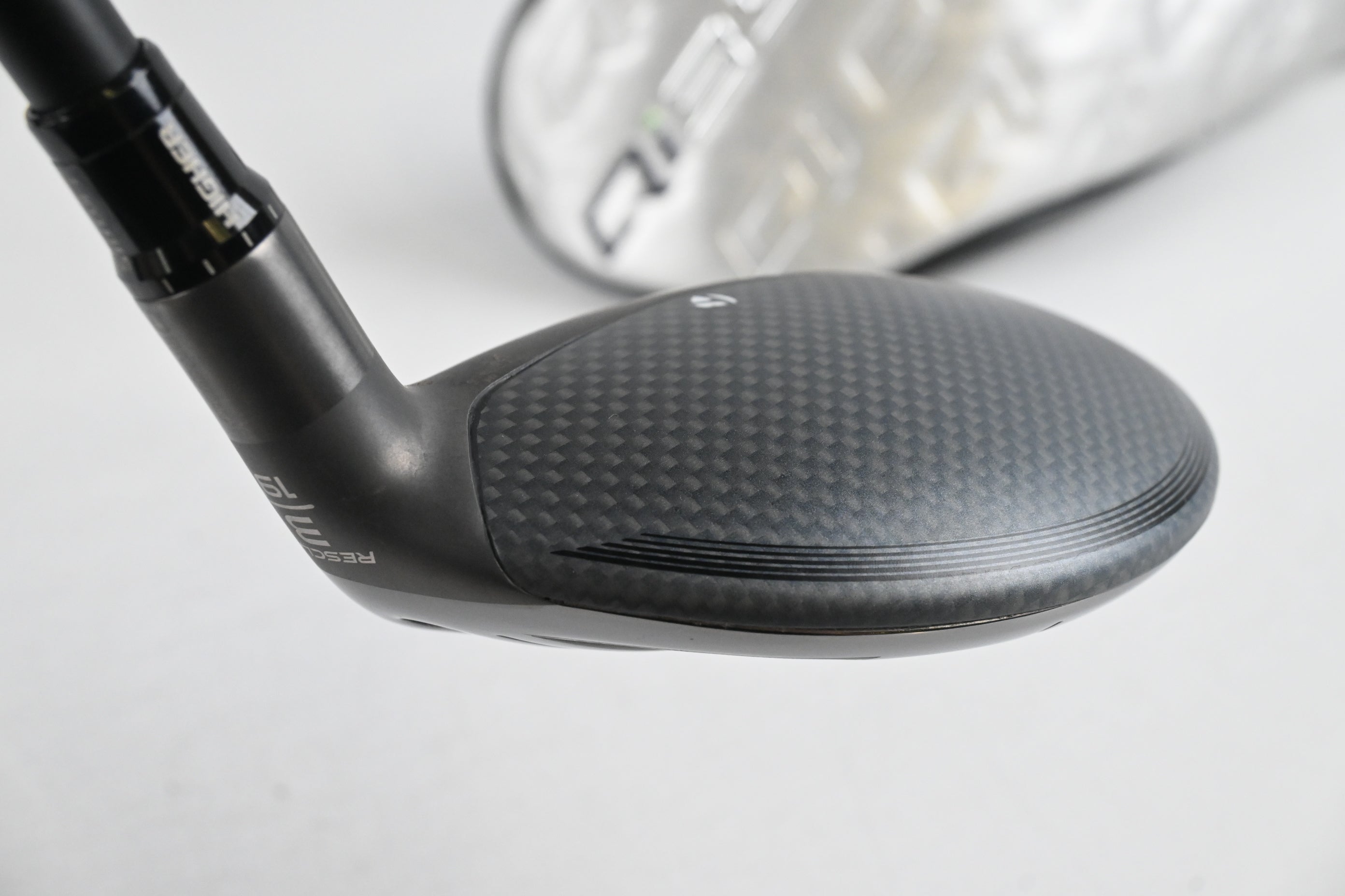 Taylormade Qi35 #3 Hybrid / 19 Degree / Regular Flex Fujikura Ventus Blue 6