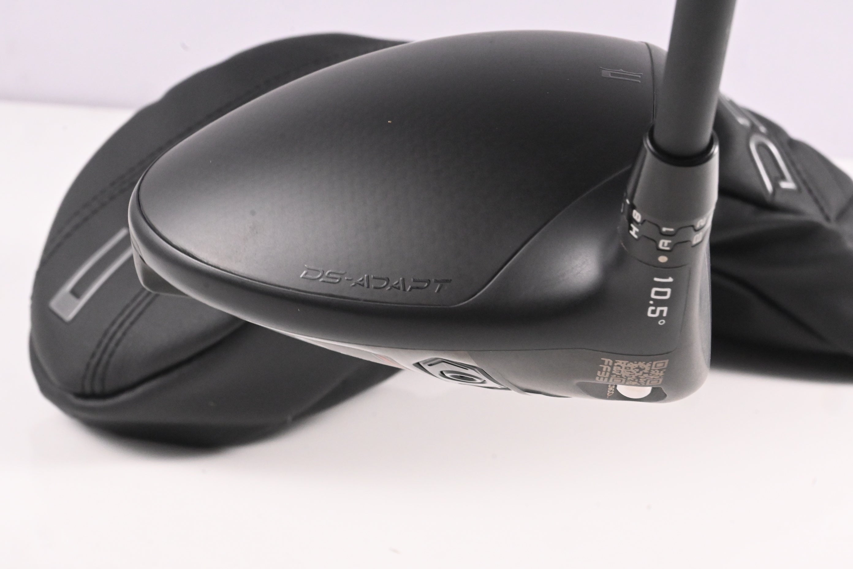 Left Hand Cobra DS-Adapt MAX-D Driver / 10.5 Degree / Regular Flex Vanquish 4