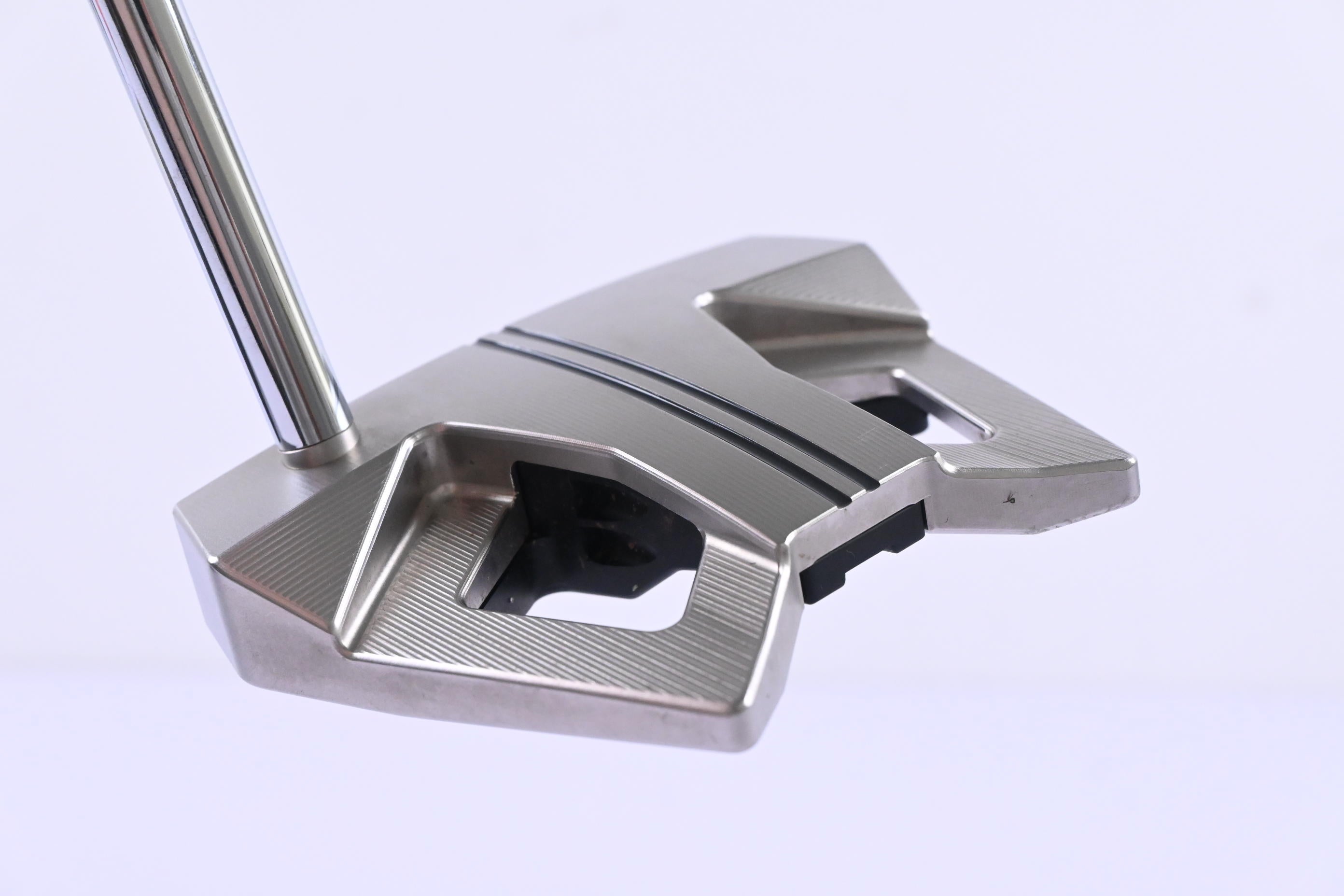 Scotty Cameron 2024 Phantom 9 Putter / 33 Inch