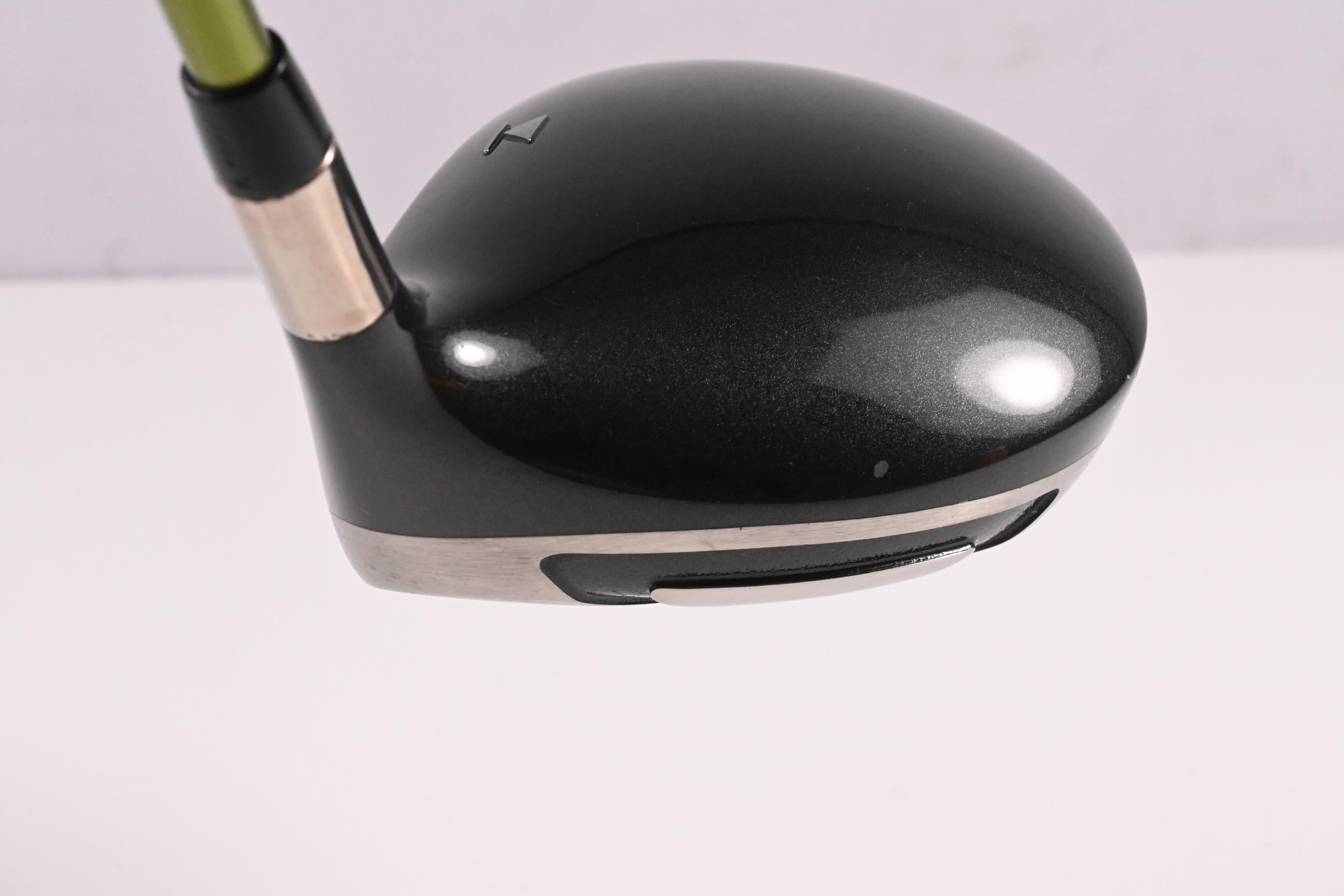Titleist 905 T Driver / 9.5 Degree / Stiff Flex Aldila NV Green 65 Shaft
