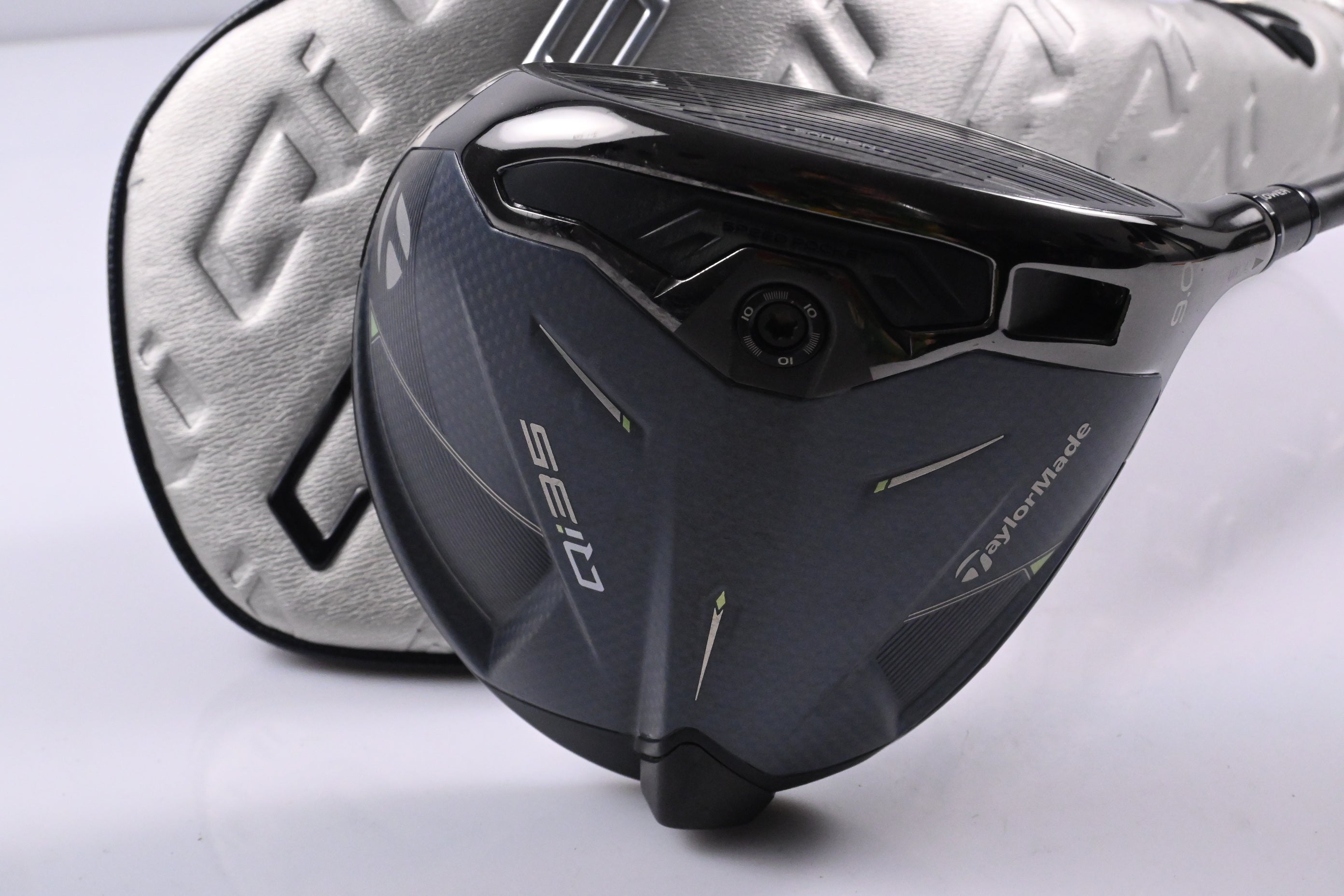 Taylormade Qi35 Driver / 9 Degree / X-Flex Graphite Design Tour AD IZ-7 Shaft