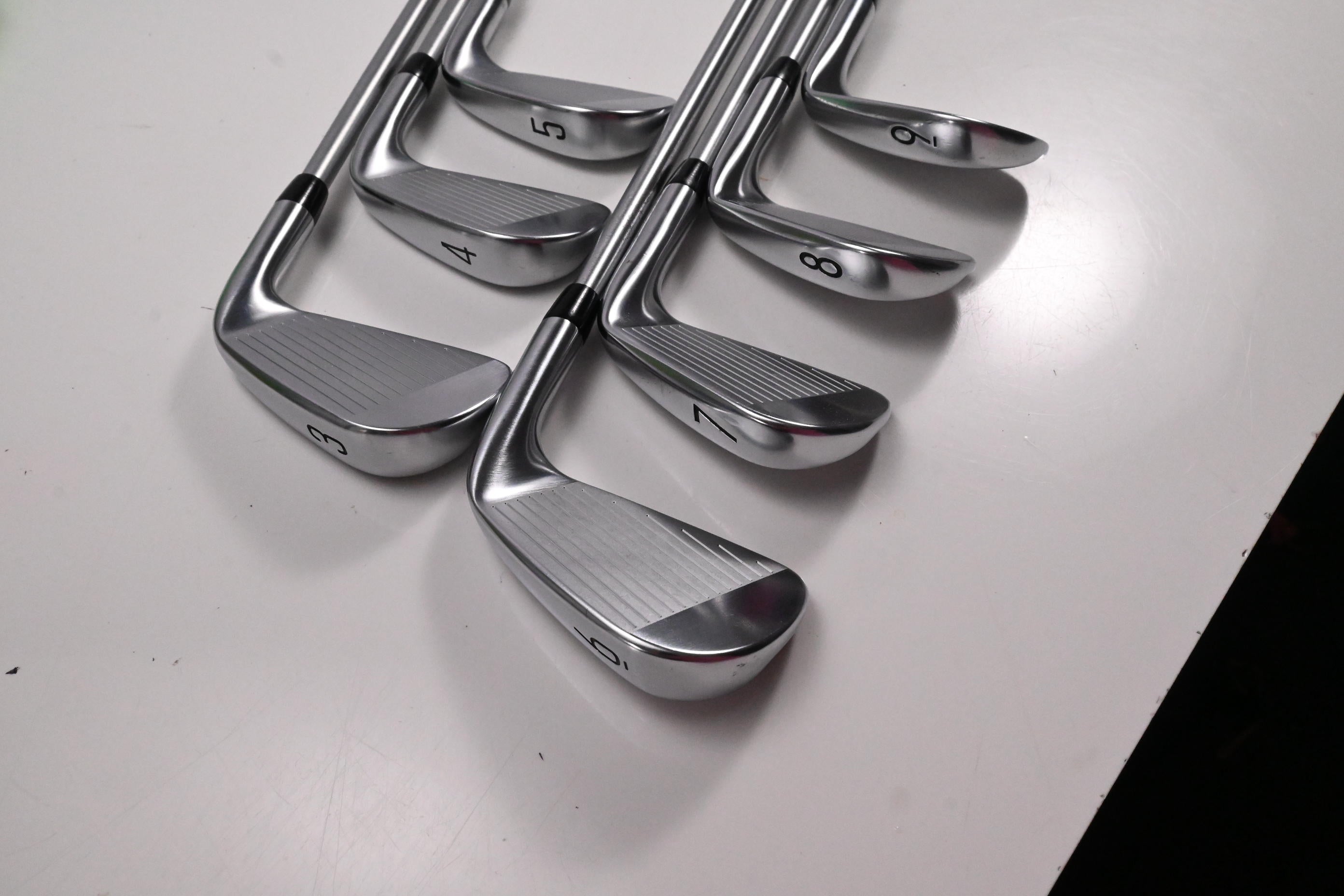 Left Hand Titleist MB 620/T100 2023 Combo Irons / 3-9i / X-Flex KBS Tour C-Taper