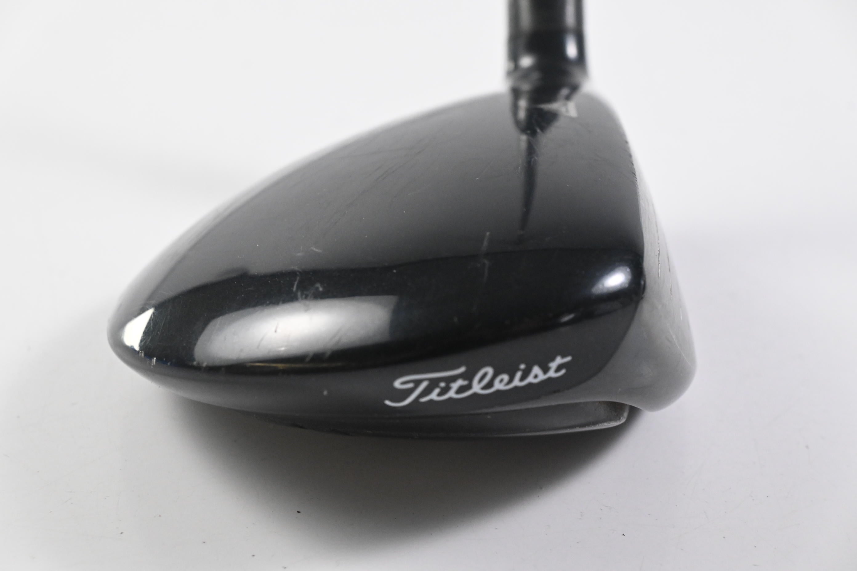 Titleist 915 F #5 Wood / 18 Degree / Regular Flex Diamana Blue 70 Shafts