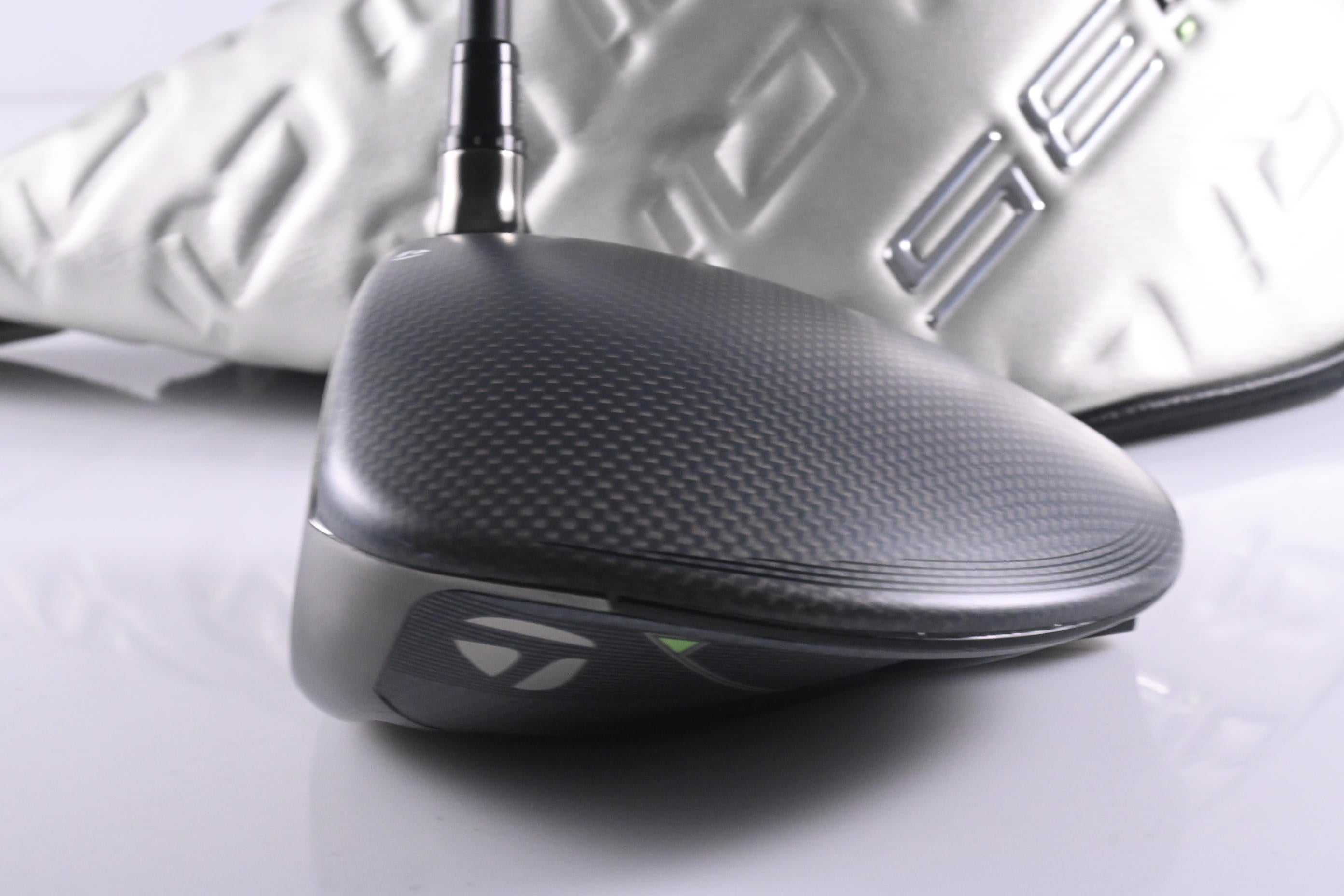Left Hand Taylormade Qi35 Driver / 10.5 Degree / Regular Flex Ventus Blue '25 5