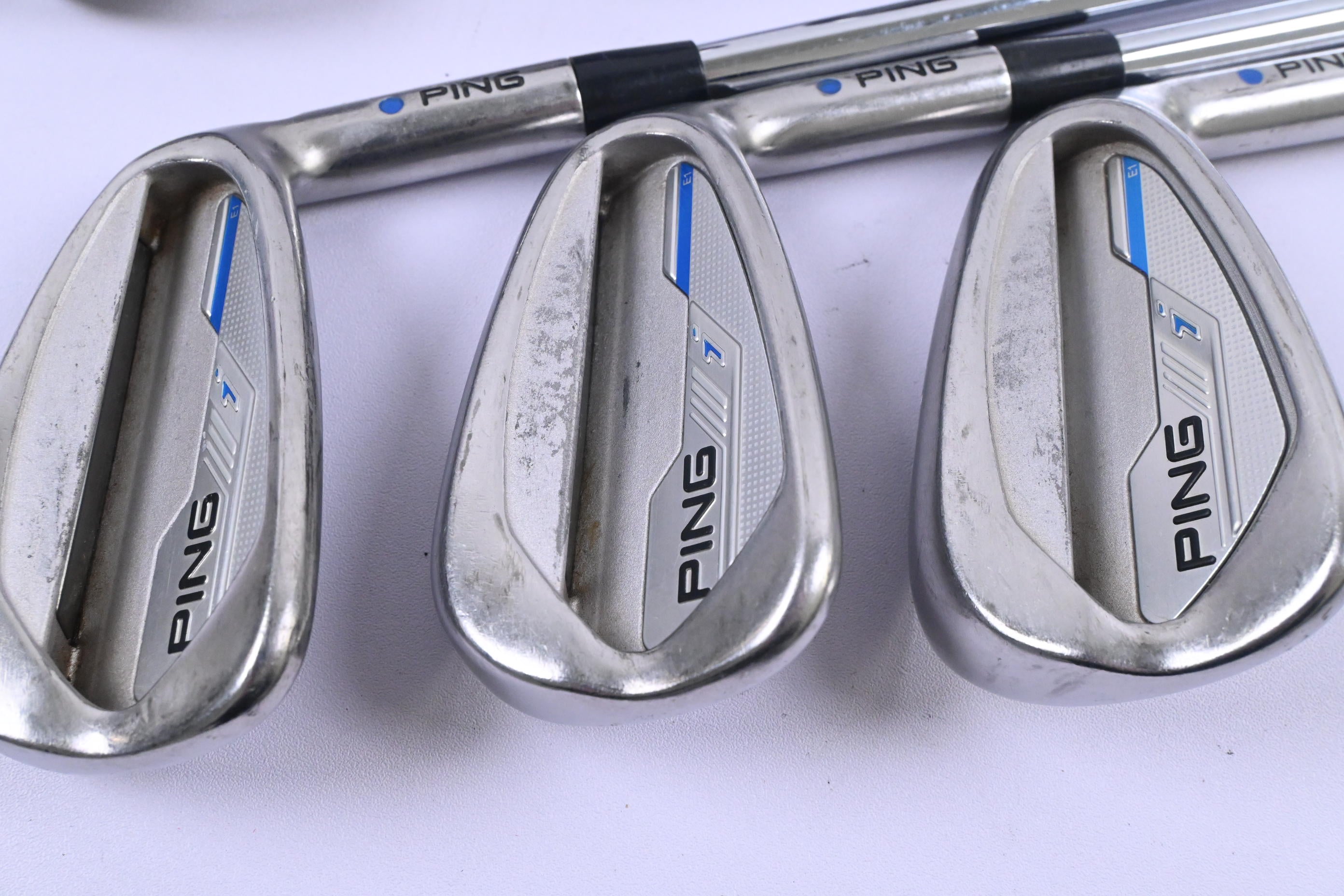 Ping i-Series E1 Irons / 5-PW / Blue Dot / Stiff Flex Dynamic Gold S300 Shafts