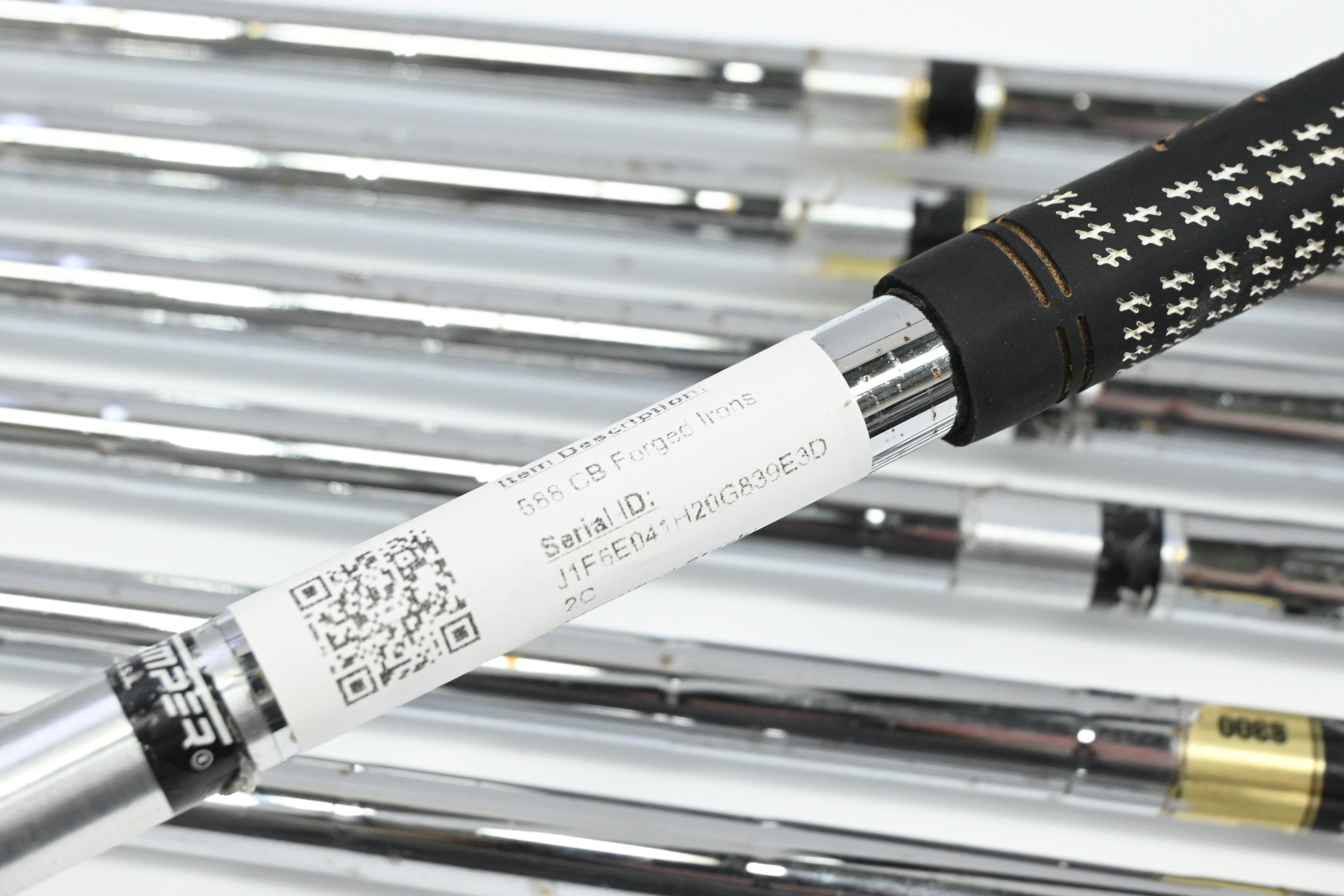 Cleveland 588 CB Forged Irons / 4-PW / Stiff Flex Dynamic Gold Shafts