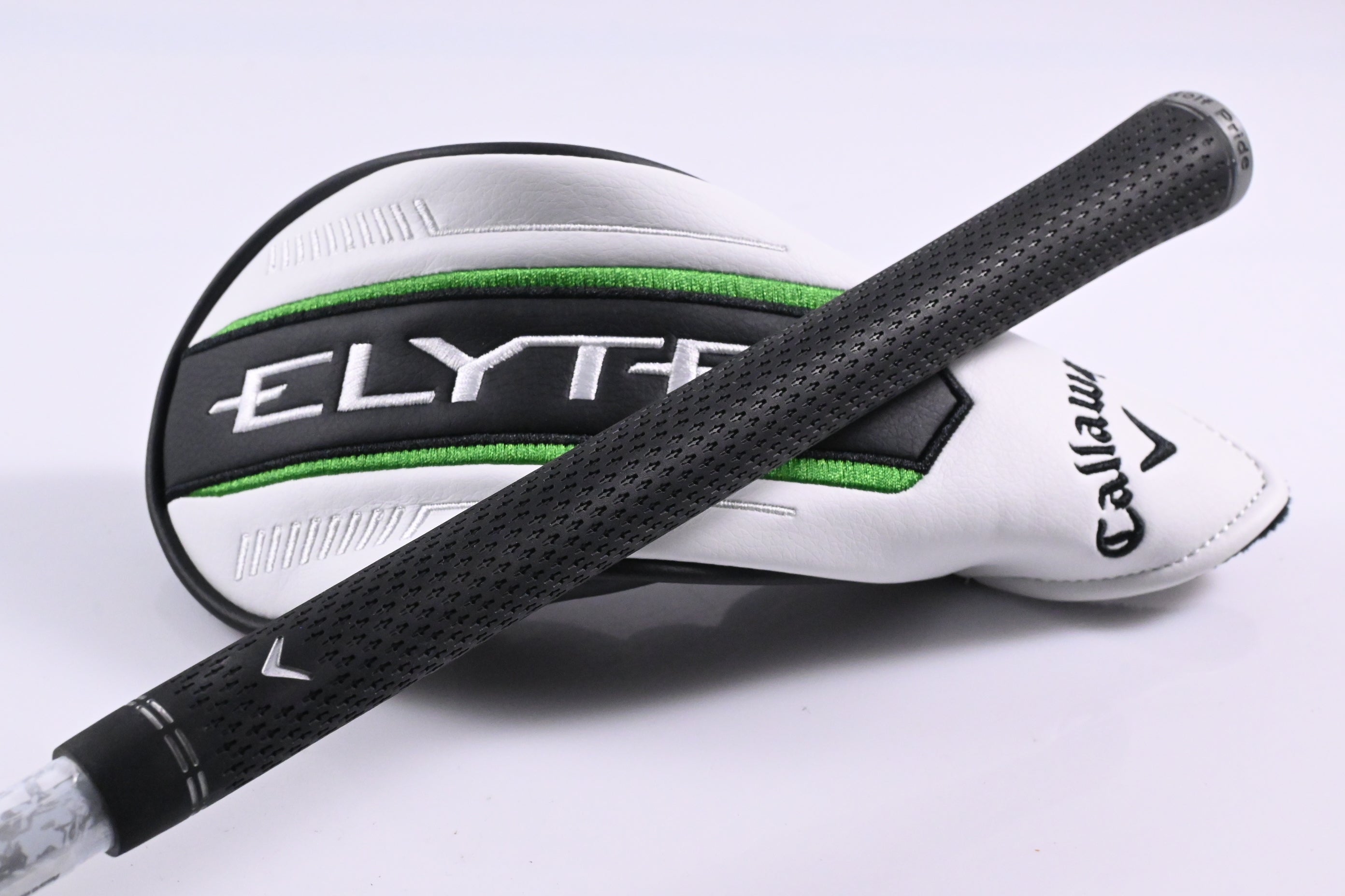 Callaway Elyte X #4 Hybrid / 21 Degree / Regular Flex Denali Charcoal 60 Shaft