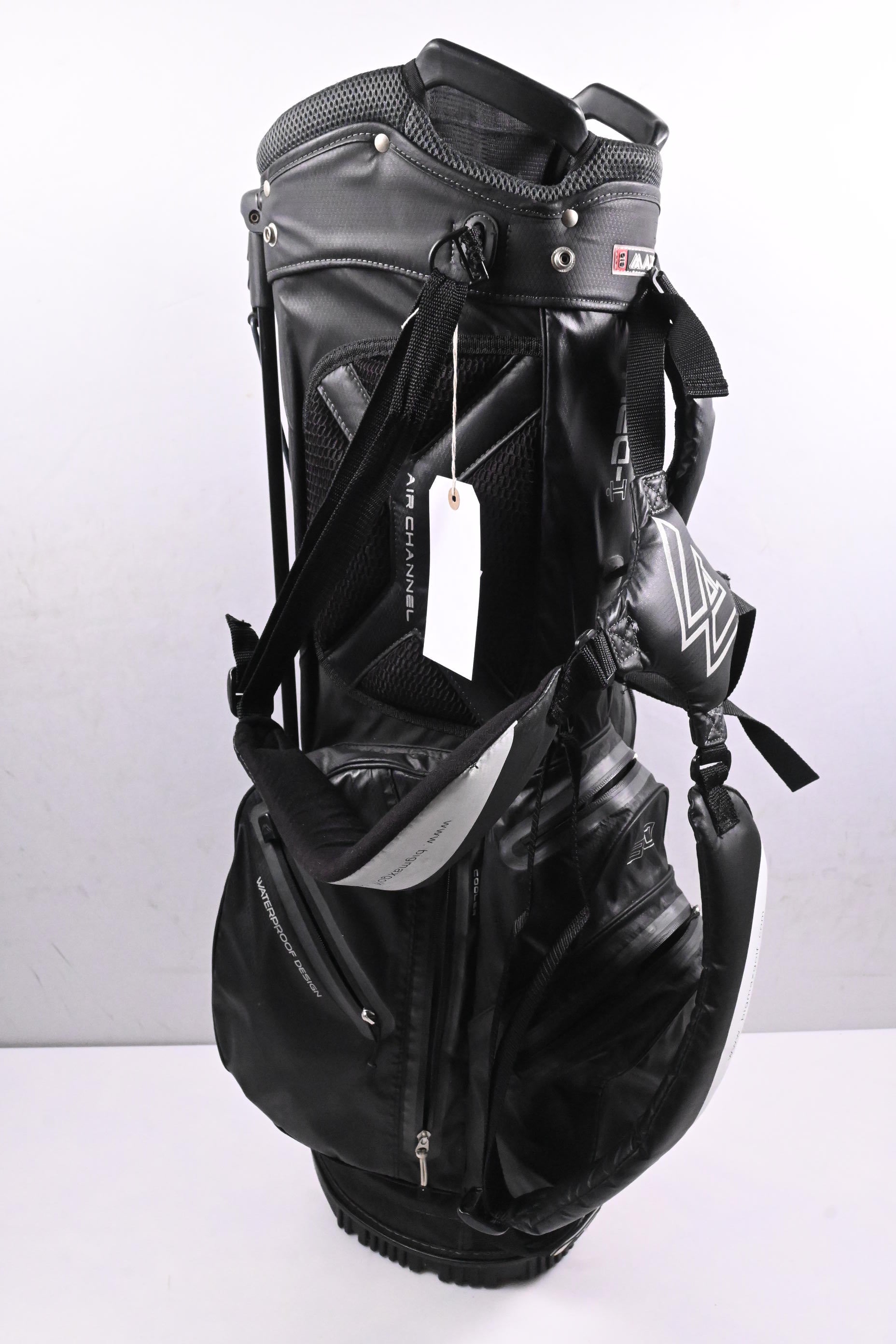 Big Max Aqua + Stand Bag / 4-Way Divider / Black