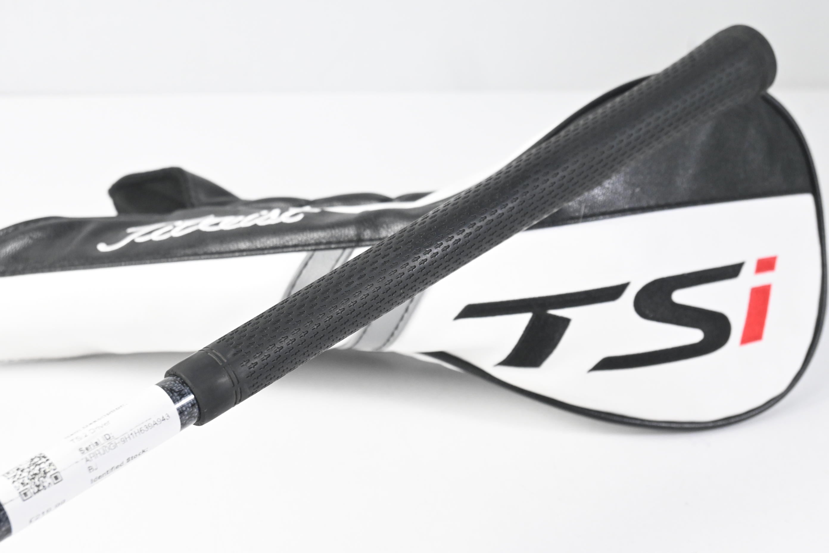 Titleist TSi2 Driver / 11 Degree / Regular Flex Tensei AV Blue 55 Shaft