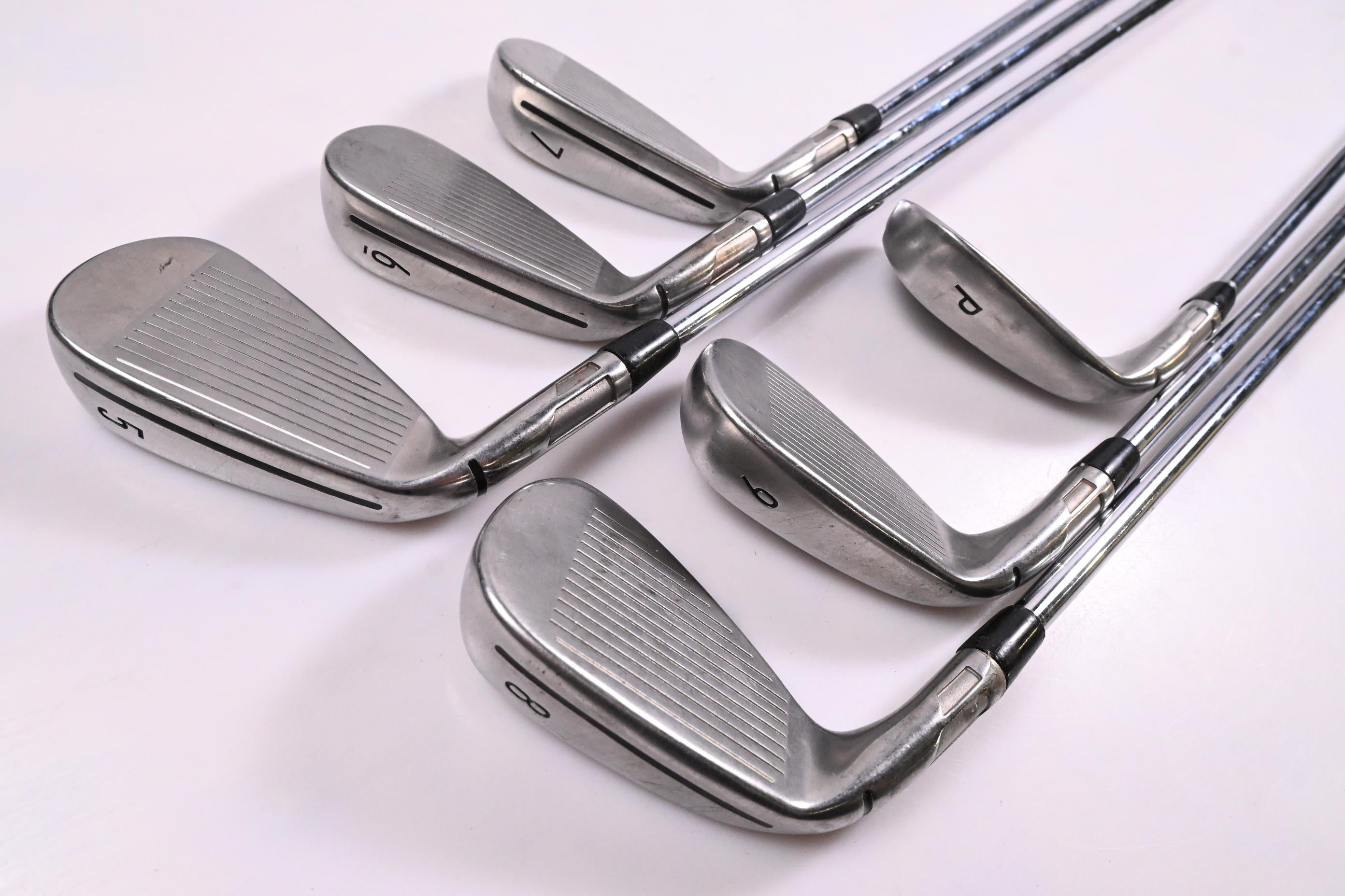 Taylormade Stealth Irons / 5-PW / Regular Flex Dynamic Gold High Launch R300