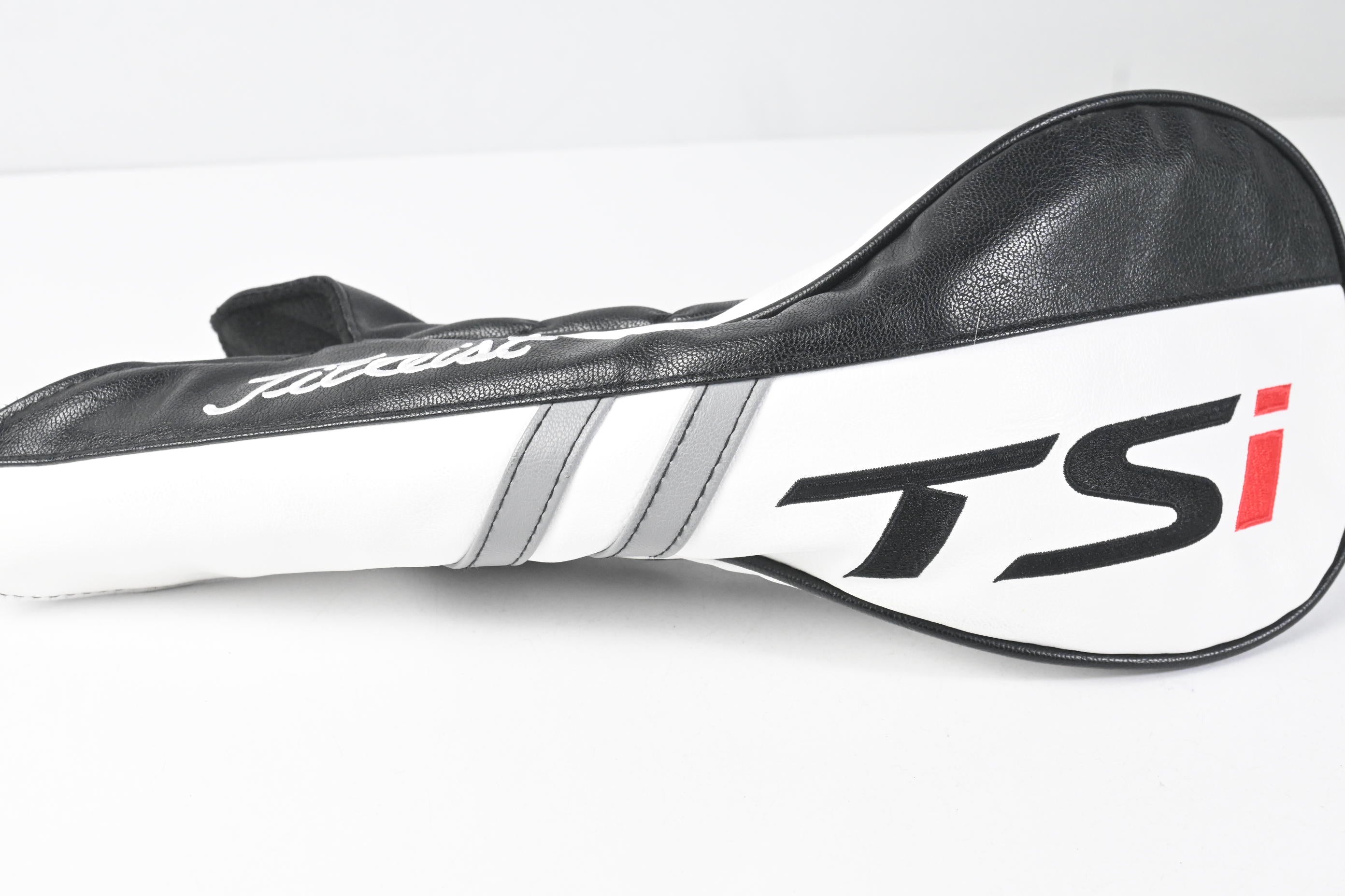 Titleist TSi2 Driver / 11 Degree / Regular Flex Tensei AV Blue 55 Shaft