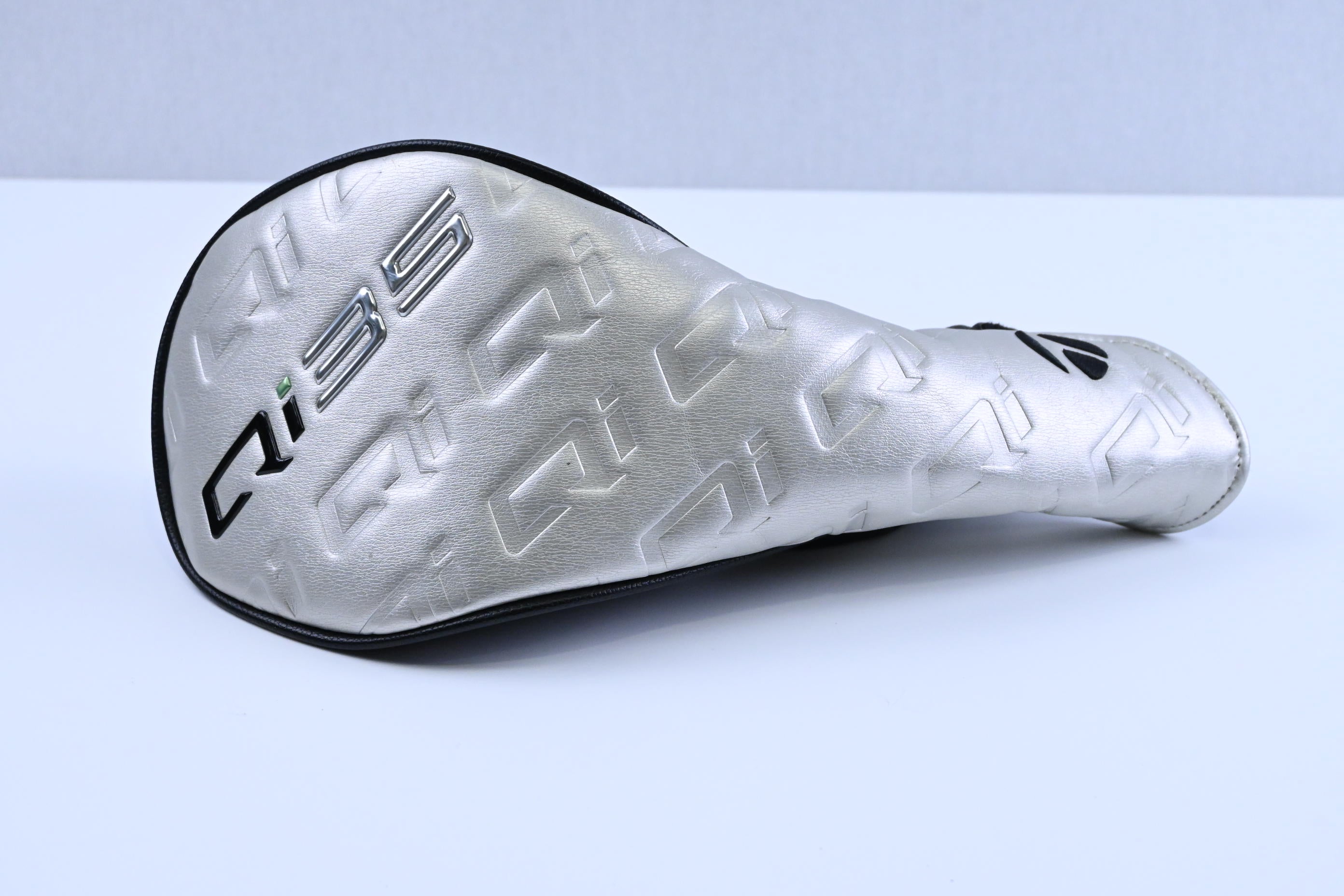 Taylormade Qi35 Driver / 9 Degree / Stiff Flex Fujikura Ventus TR Blue 5 Shaft
