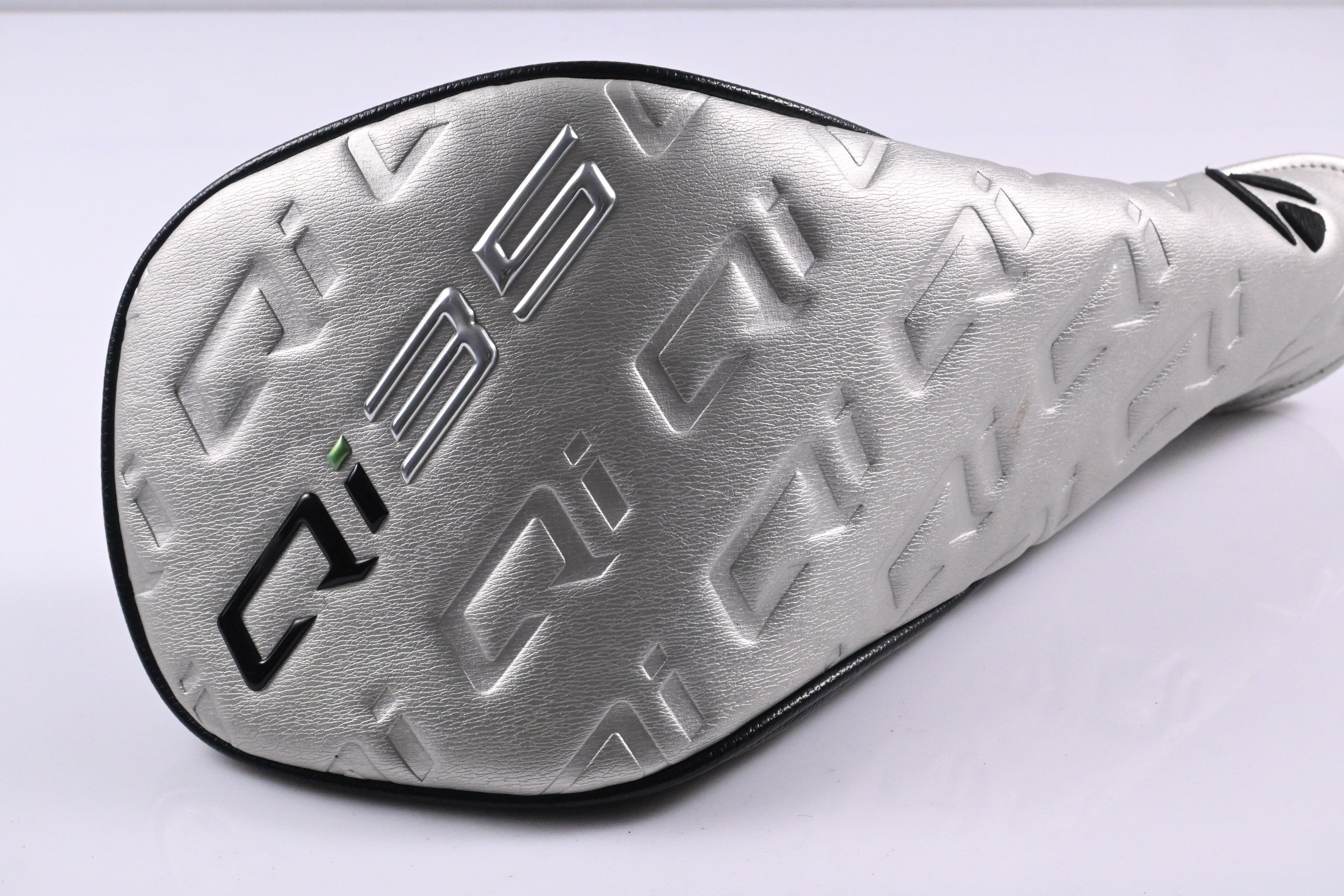 Taylormade Qi35 Driver / 9 Degree / X-Flex Graphite Design Tour AD IZ-7 Shaft