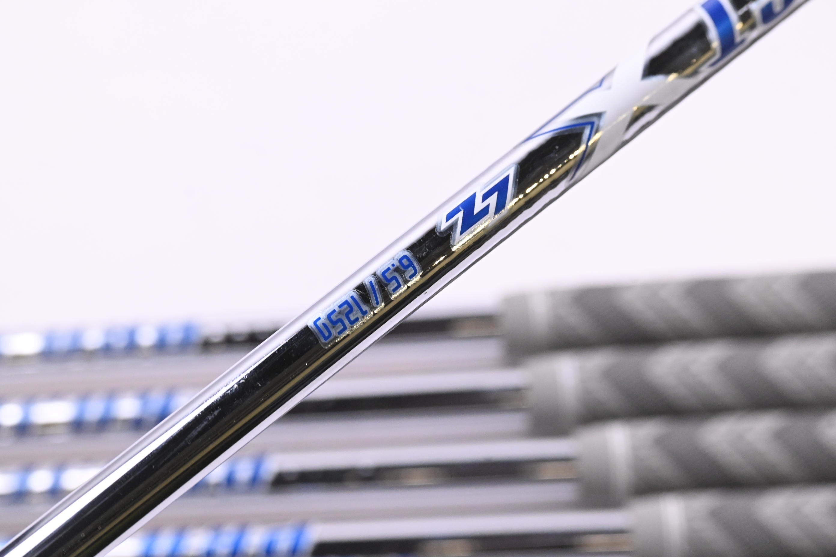 Taylormade P.7CB Irons / 4-PW / X-Flex Project X LZ 125 Shafts