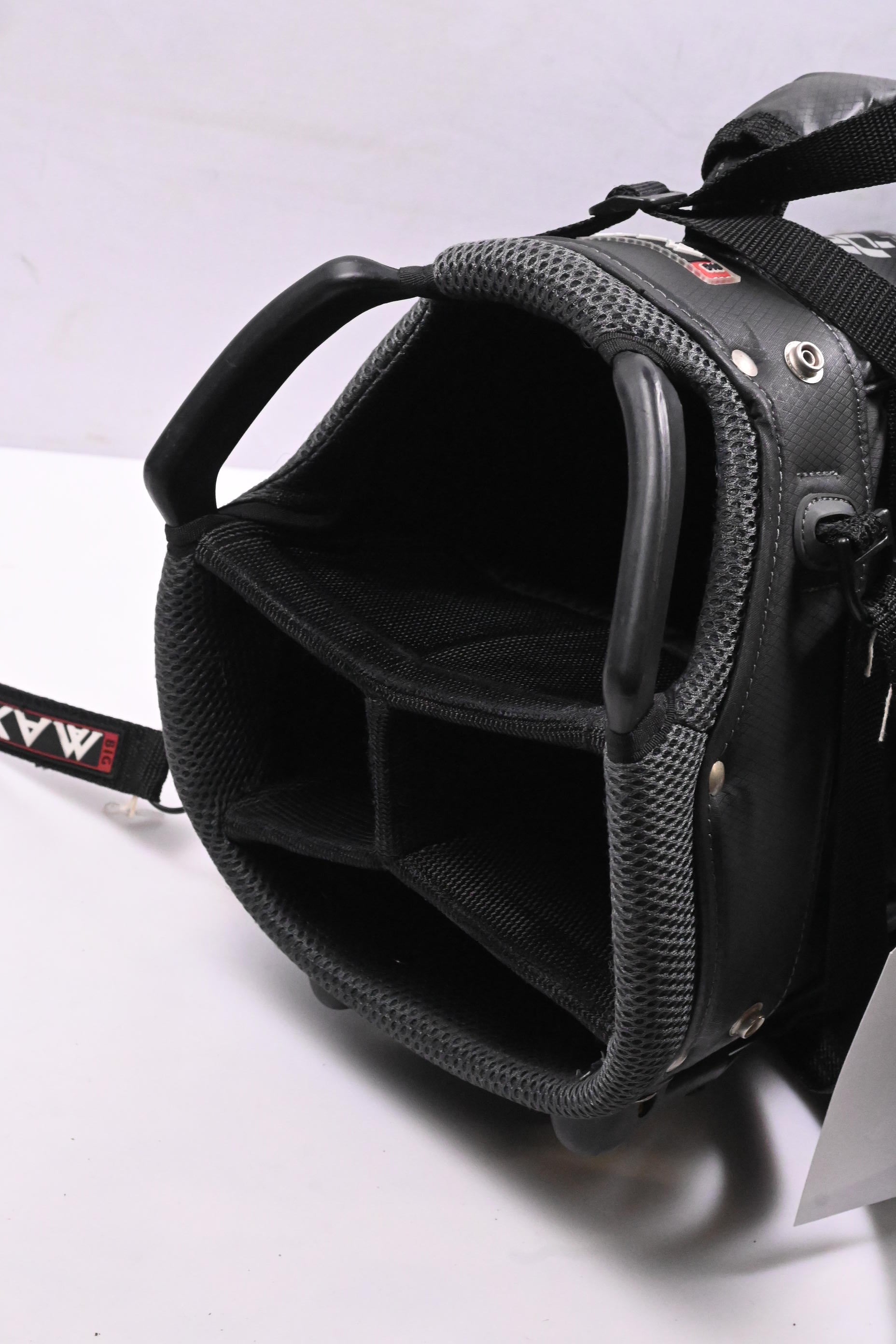 Big Max Aqua + Stand Bag / 4-Way Divider / Black