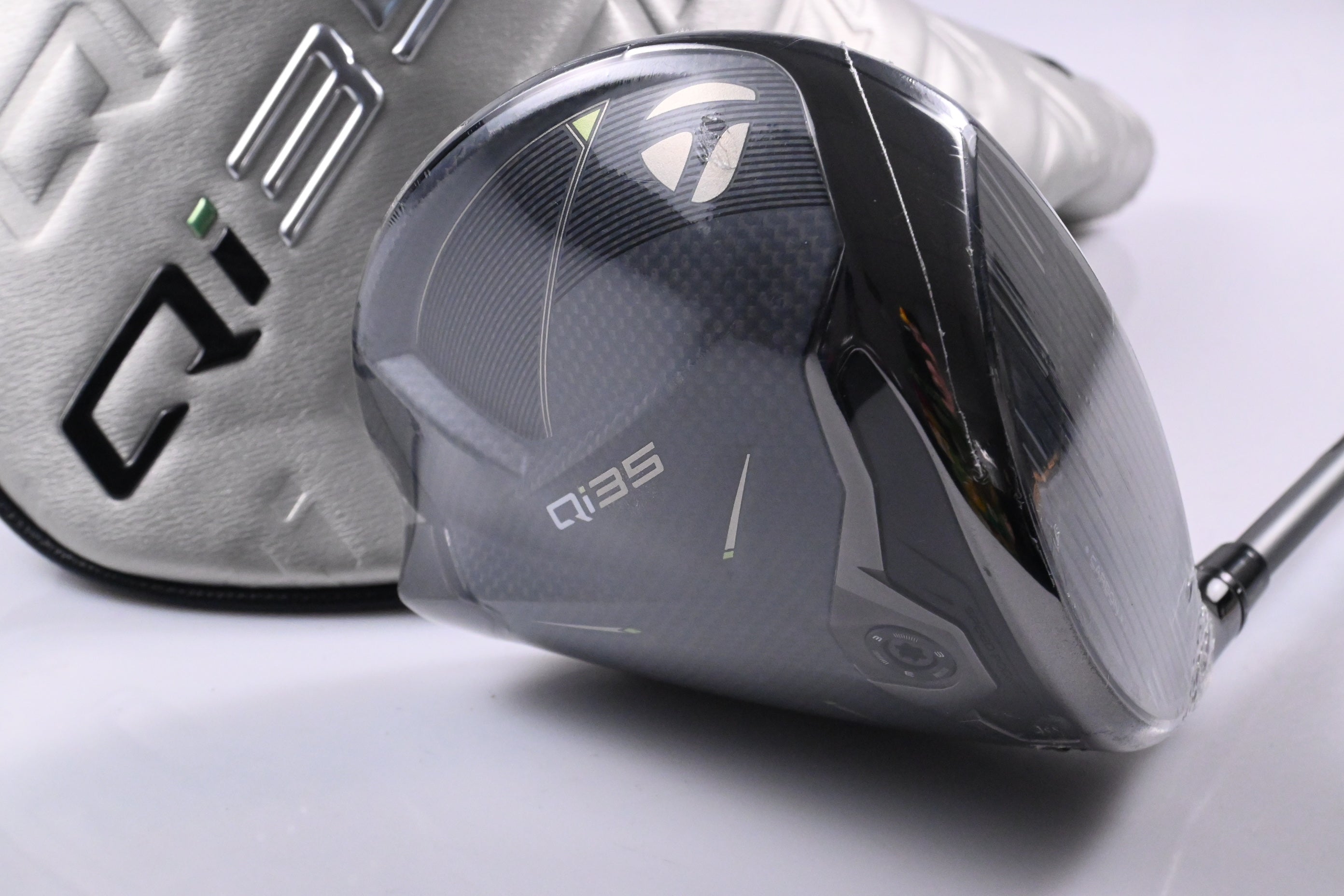 Taylormade Qi35 Driver / 9 Degree / Regular Flex Fujikura Air Speeder 50 Shaft