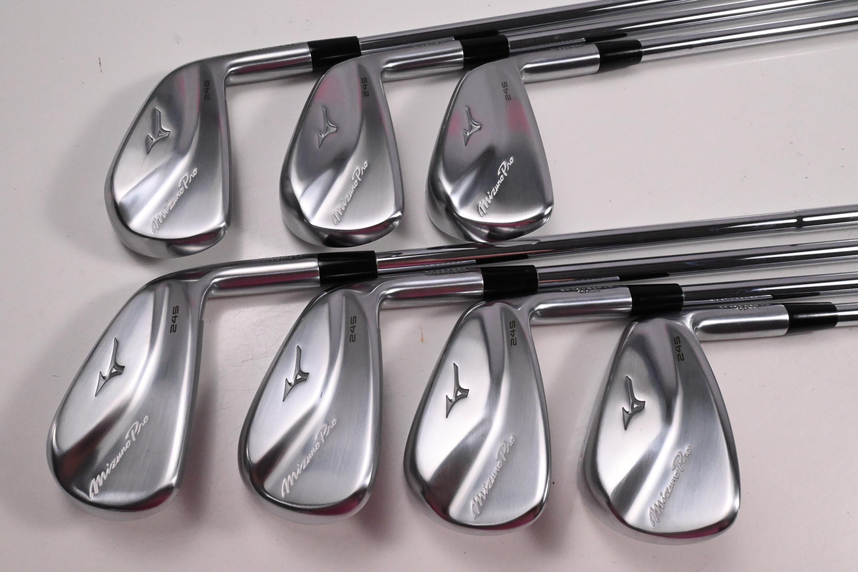 Mizuno Pro 245 Irons / 4-PW / Regular Flex Dynamic Gold Mid 100 R300 Shafts