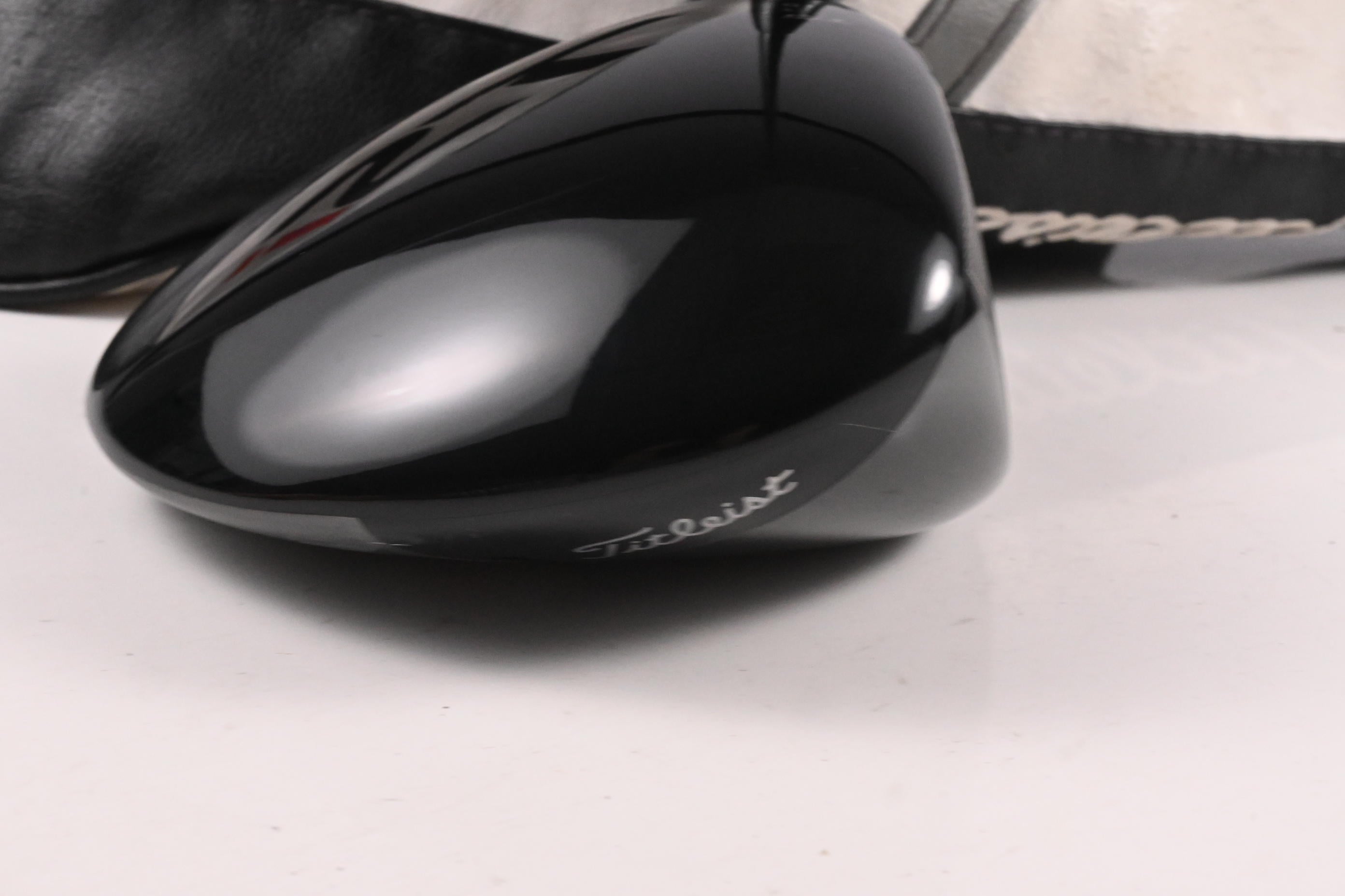 Titleist TSi2 Driver / 10 Degree / Stiff Flex HZRDUS Smoke RDX Black 60 Shaft