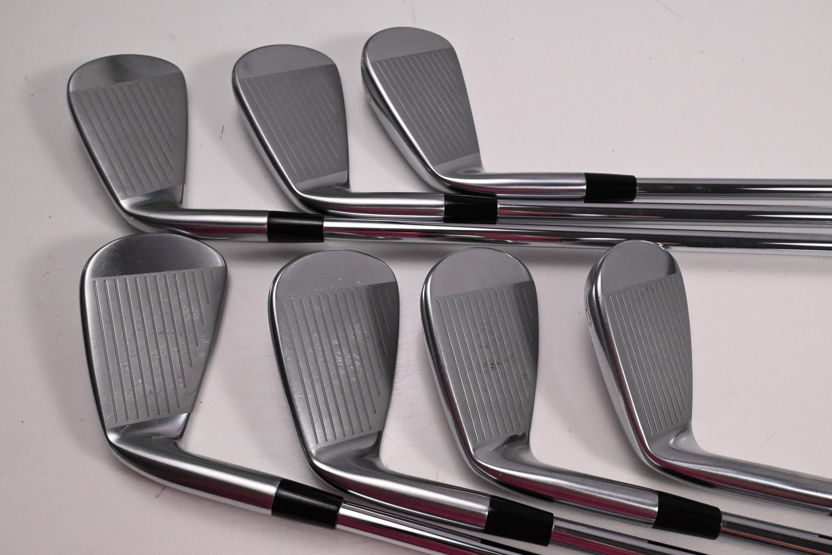 Mizuno Pro 245 Irons / 4-PW / Regular Flex Dynamic Gold Mid 100 R300 Shafts