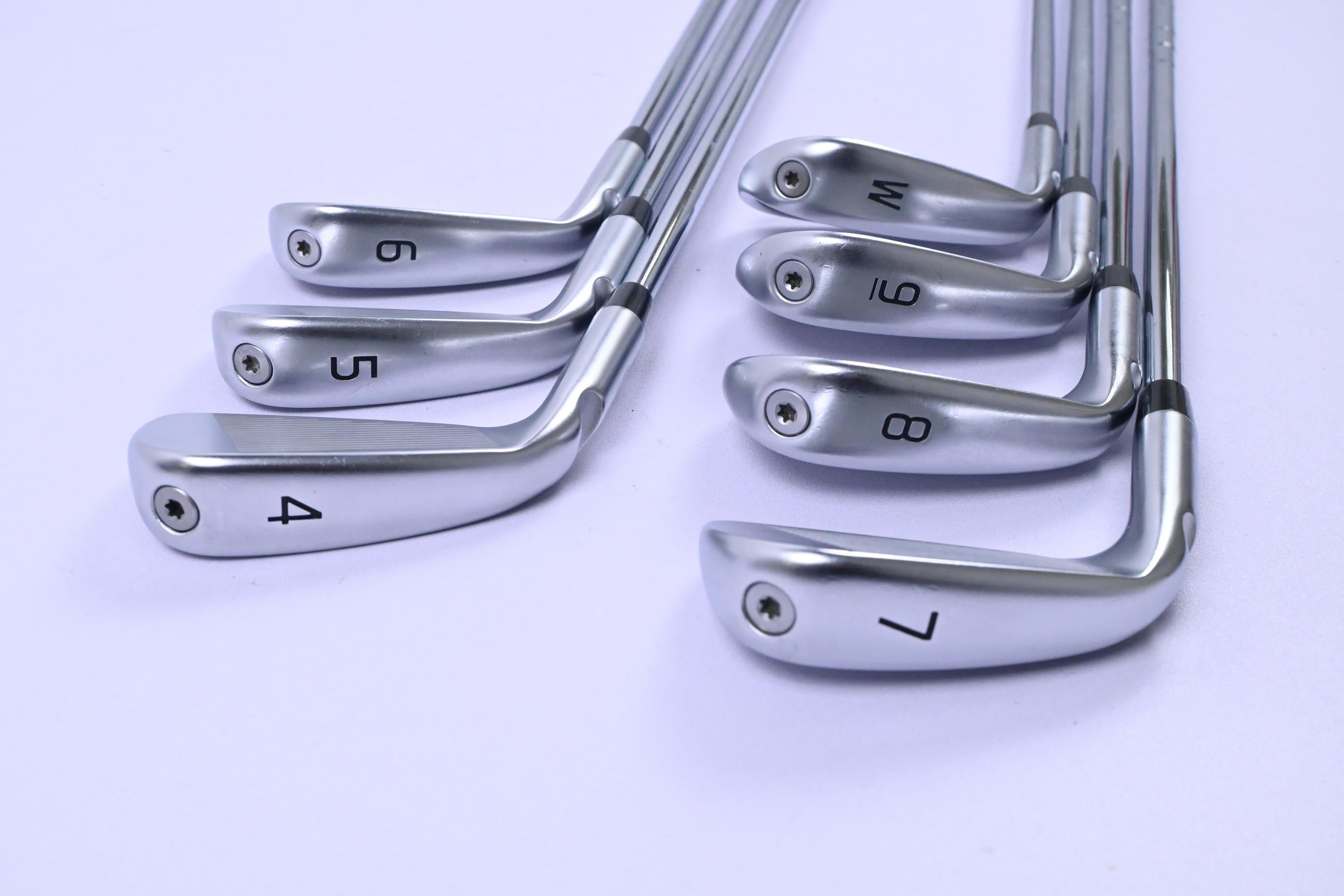 Ping I230 Irons / 4-PW / Black Dot / Regular Flex Dynamic Gold R300 105 Shafts