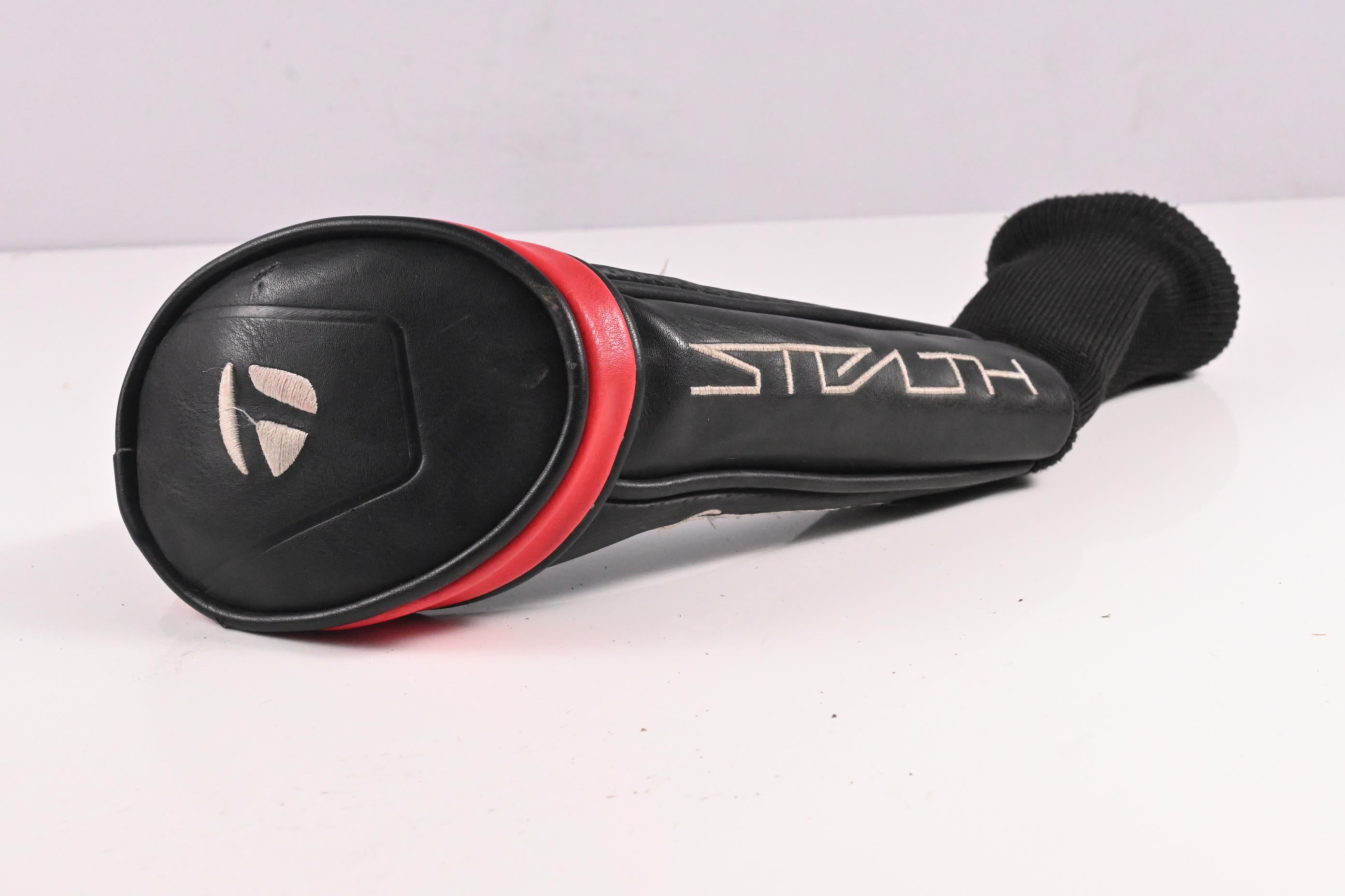 Taylormade Stealth #4 Hybrid / 22 Degree / Regular Flex Fujikura Ventus Red 6