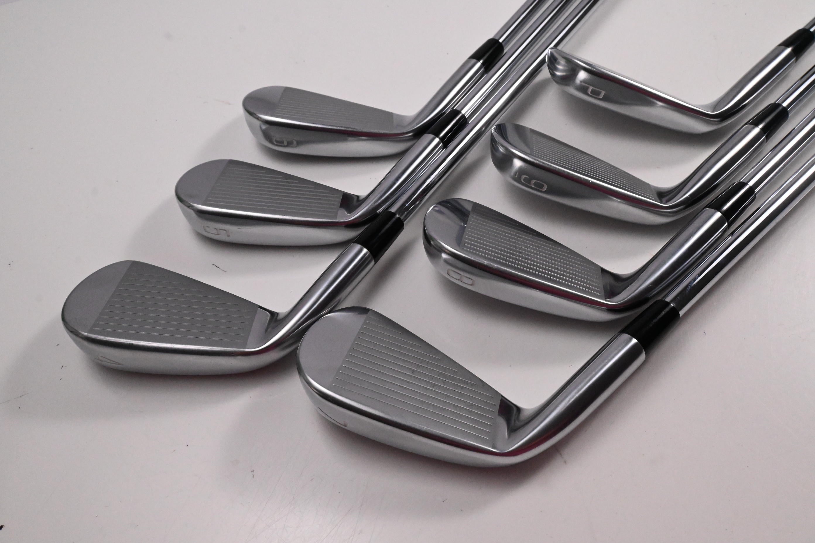 Mizuno Pro 245 Irons / 4-PW / Regular Flex Dynamic Gold Mid 100 R300 Shafts